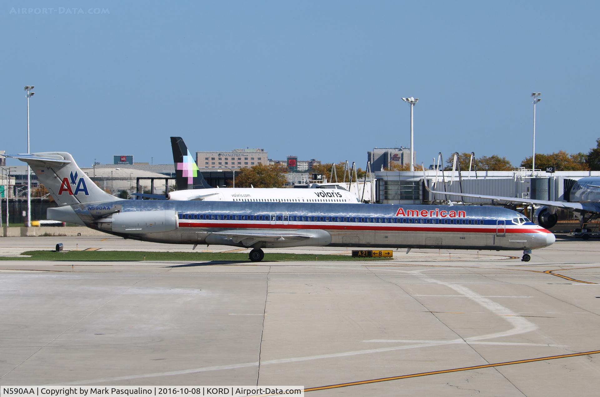 N590AA, 1991 McDonnell Douglas MD-83 (DC-9-83) C/N 53253, MD-83
