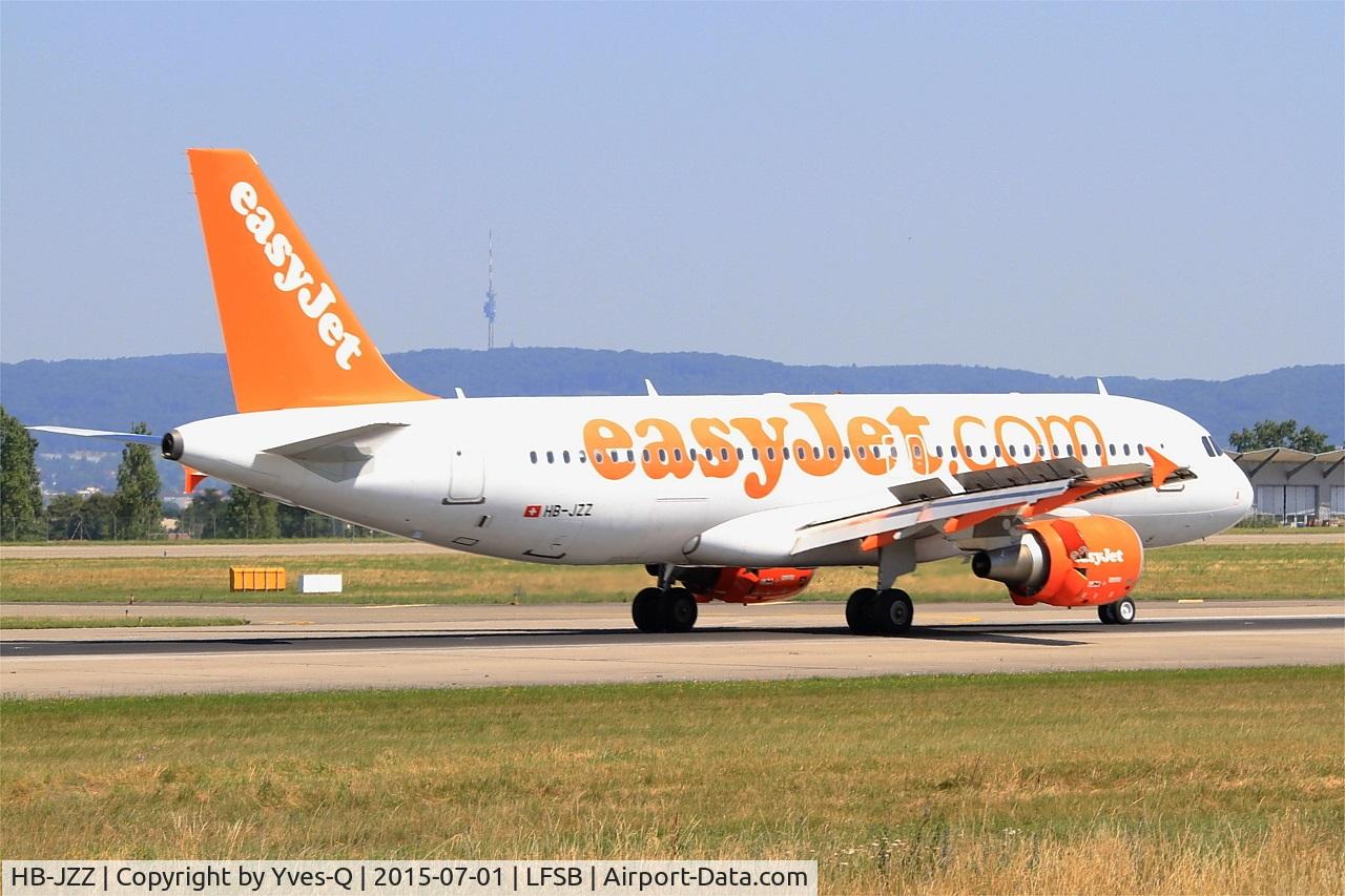 HB-JZZ, 2010 Airbus A320-214 C/N 4233, Airbus A320-214, Reverse thrust landing rwy 15, Bâle-Mulhouse-Fribourg airport (LFSB-BSL)
