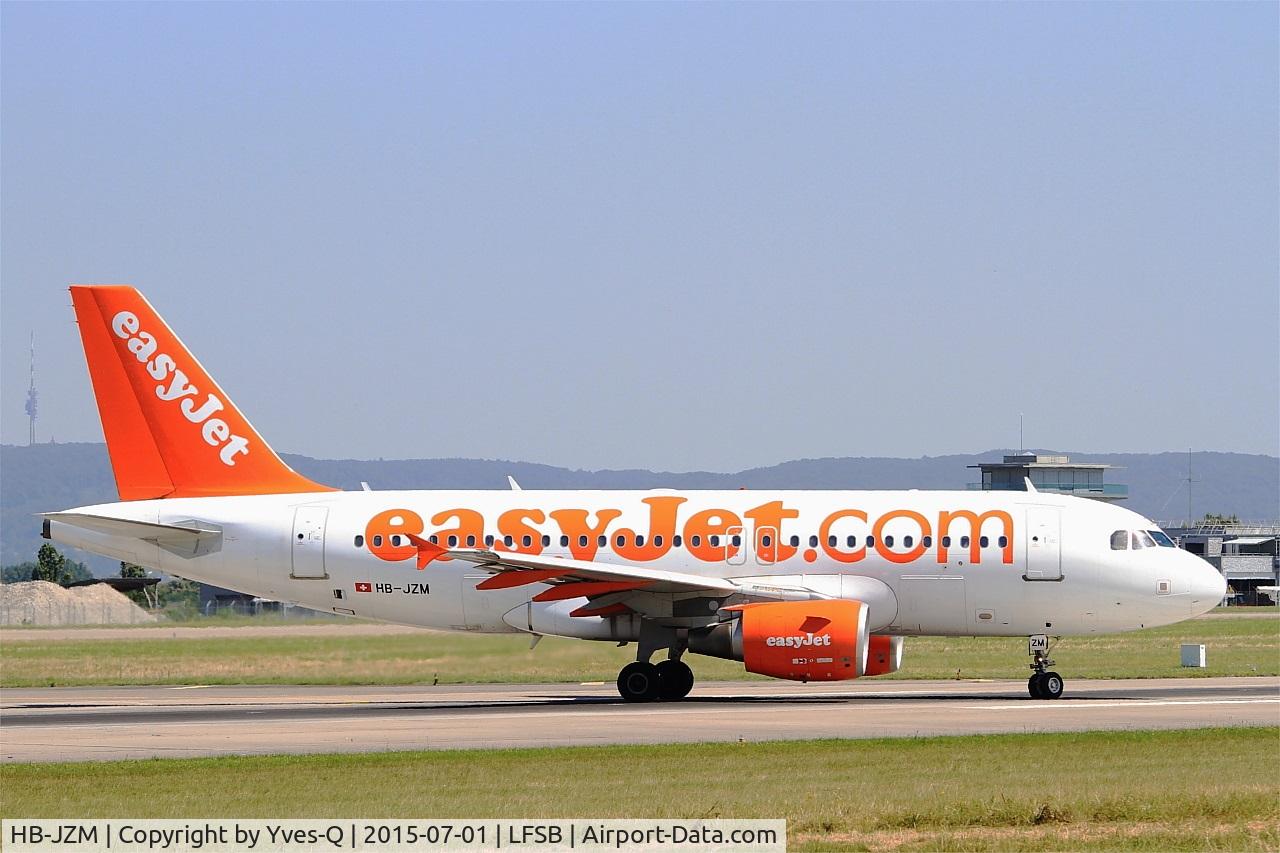 HB-JZM, 2004 Airbus A319-111 C/N 2370, Airbus A319-111, Lining up rwy 15, Bâle-Mulhouse-Fribourg airport (LFSB-BSL)