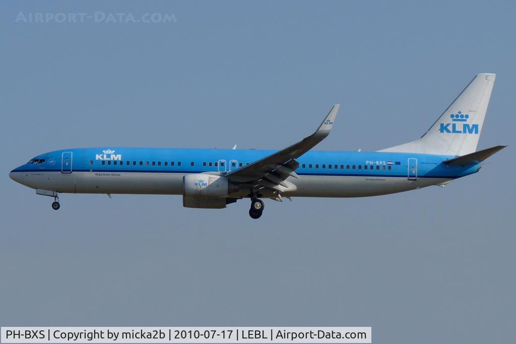 PH-BXS, 2001 Boeing 737-9K2 C/N 29602, Landing