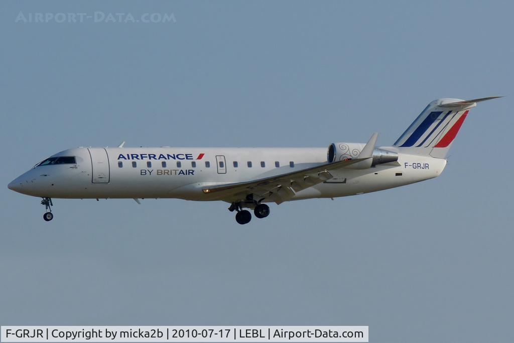 F-GRJR, 2000 Canadair CRJ-100ER (CL-600-2B19) C/N 7375, Landing