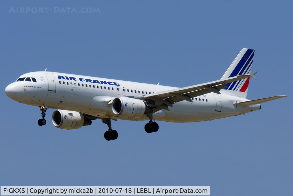 F-GKXS, 2009 Airbus A320-214 C/N 3825, Landing