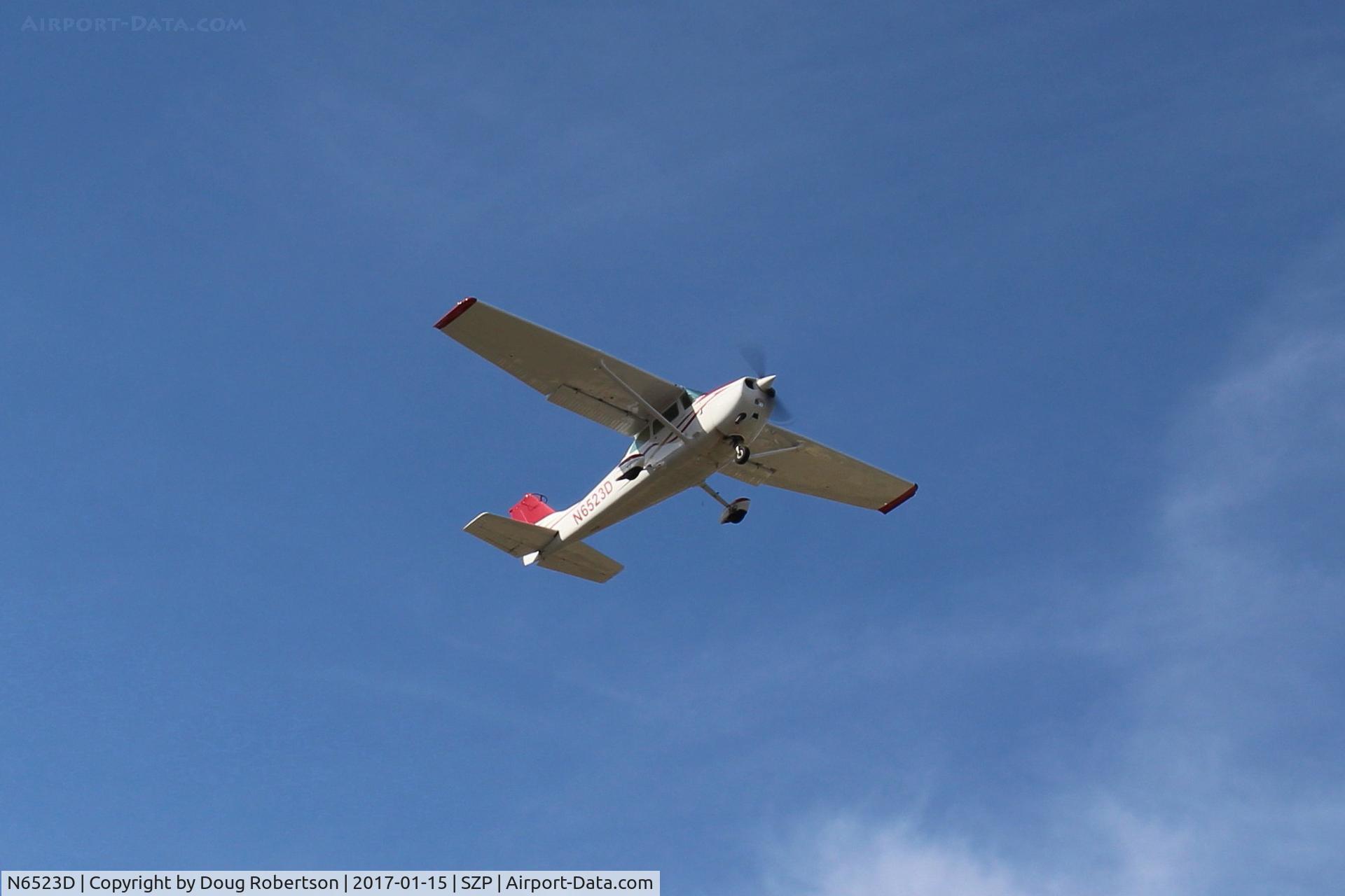 N6523D, 1979 Cessna 172N C/N 17272844, 1979 Cessna 172N, Lycoming O-320-H2AD 160 Hp, another takeoff climb Rwy 04