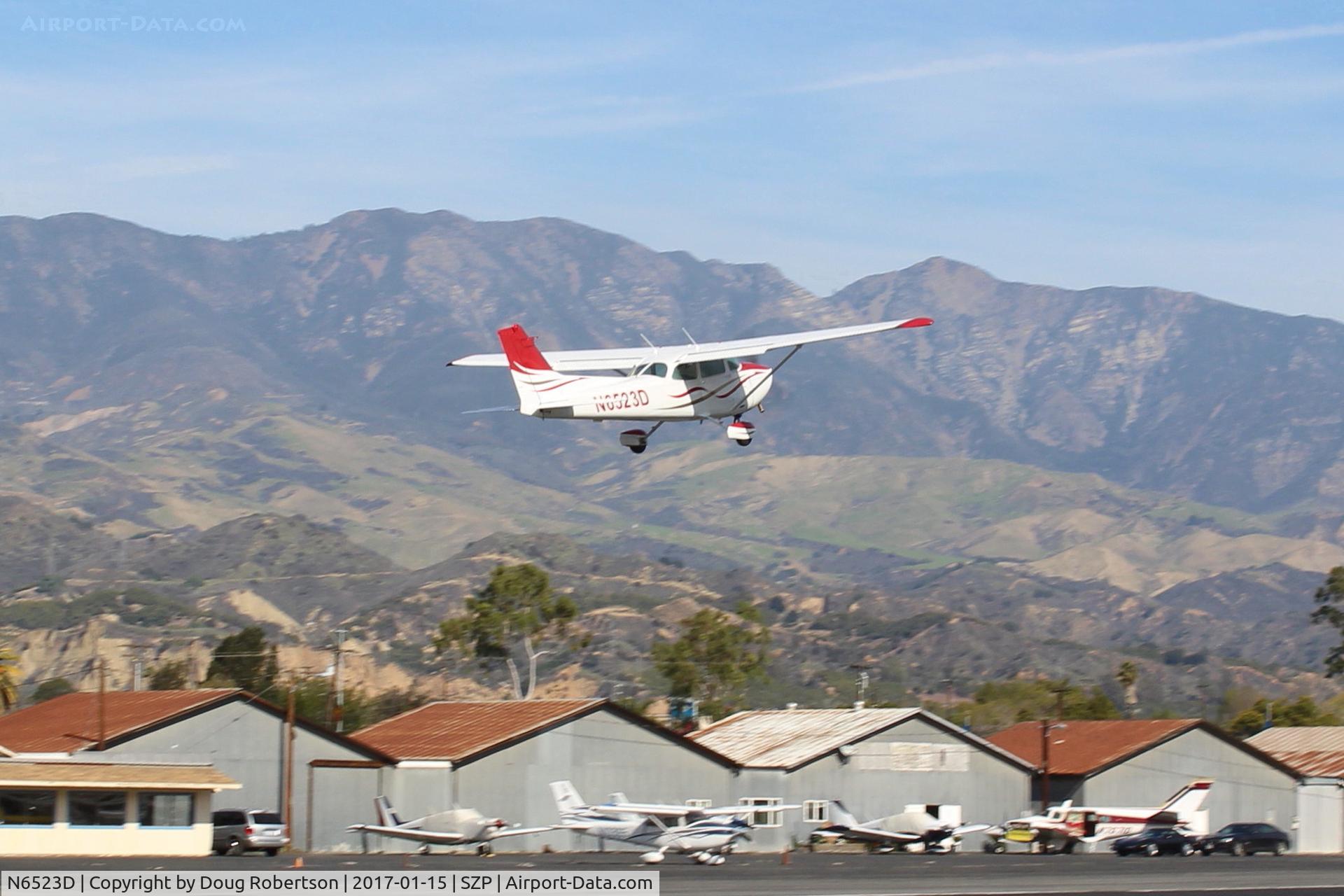 N6523D, 1979 Cessna 172N C/N 17272844, 1979 Cessna 172N, Lycoming O-320-H2AD 160 Hp, takeoff climb Rwy 04
