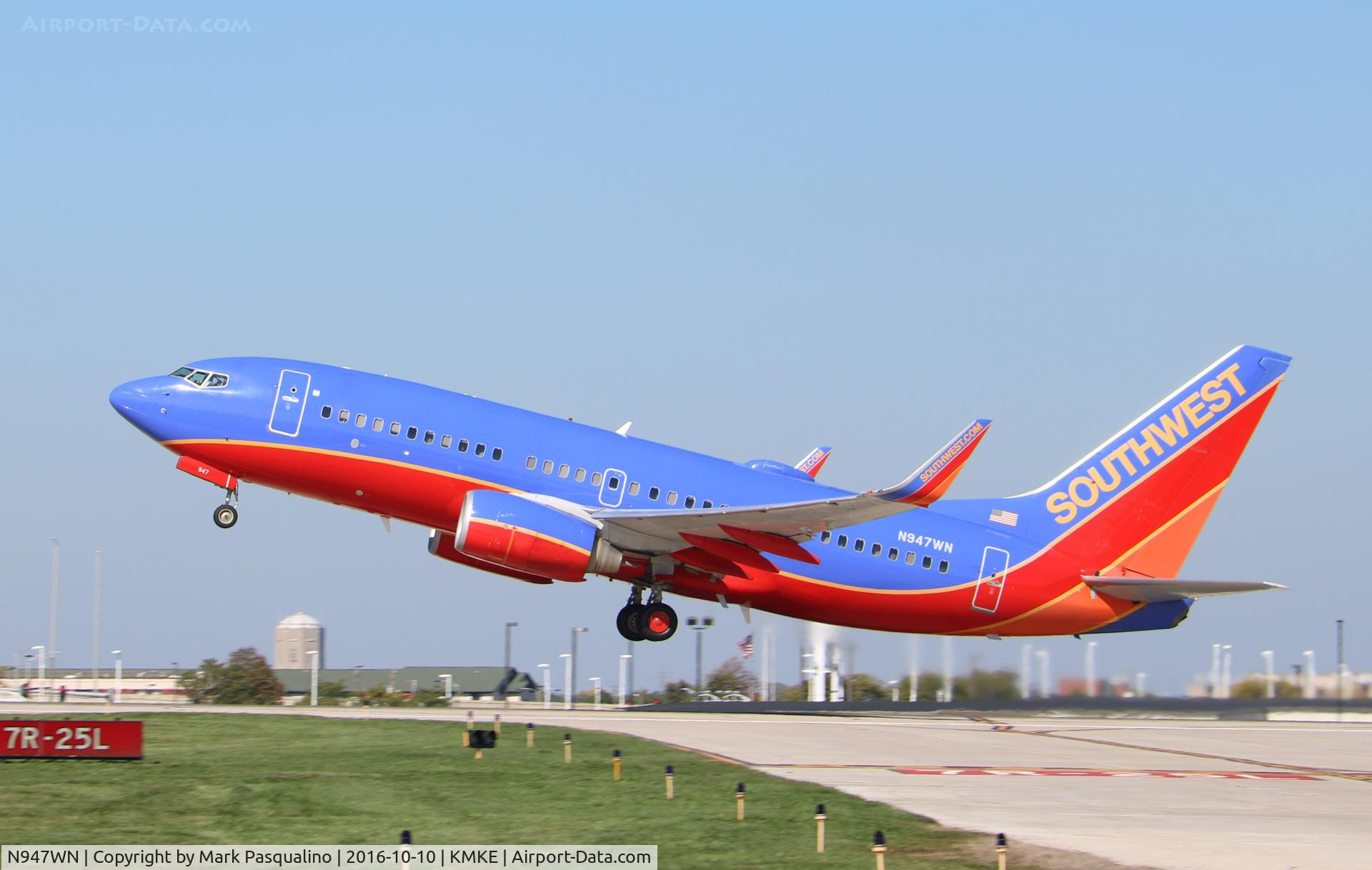 N947WN, 2010 Boeing 737-7H4 C/N 36924, Boeing 737-700