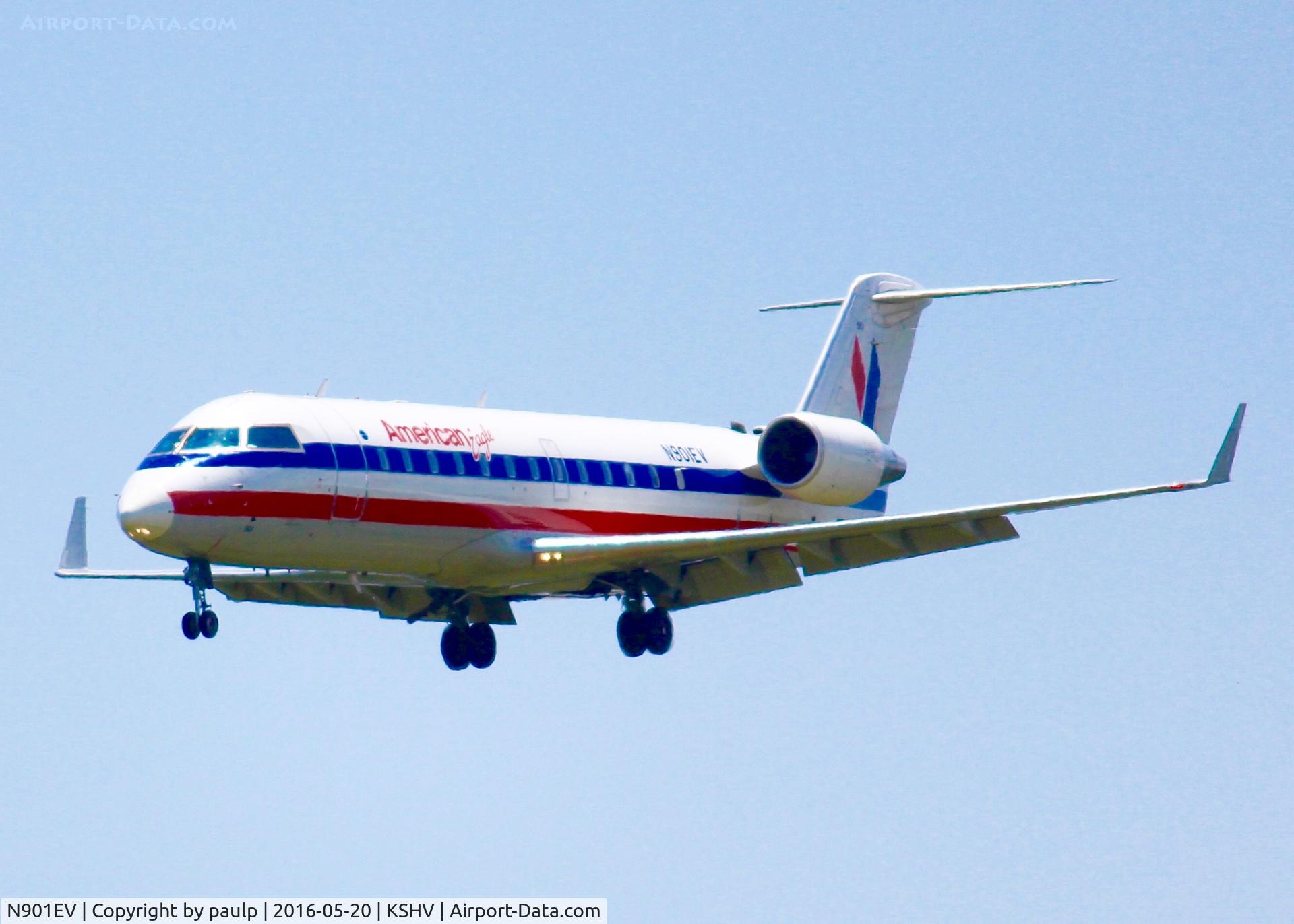 N901EV, 2002 Bombardier CRJ-200ER (CL-600-2B19) C/N 7616, At Shreveport Regional.