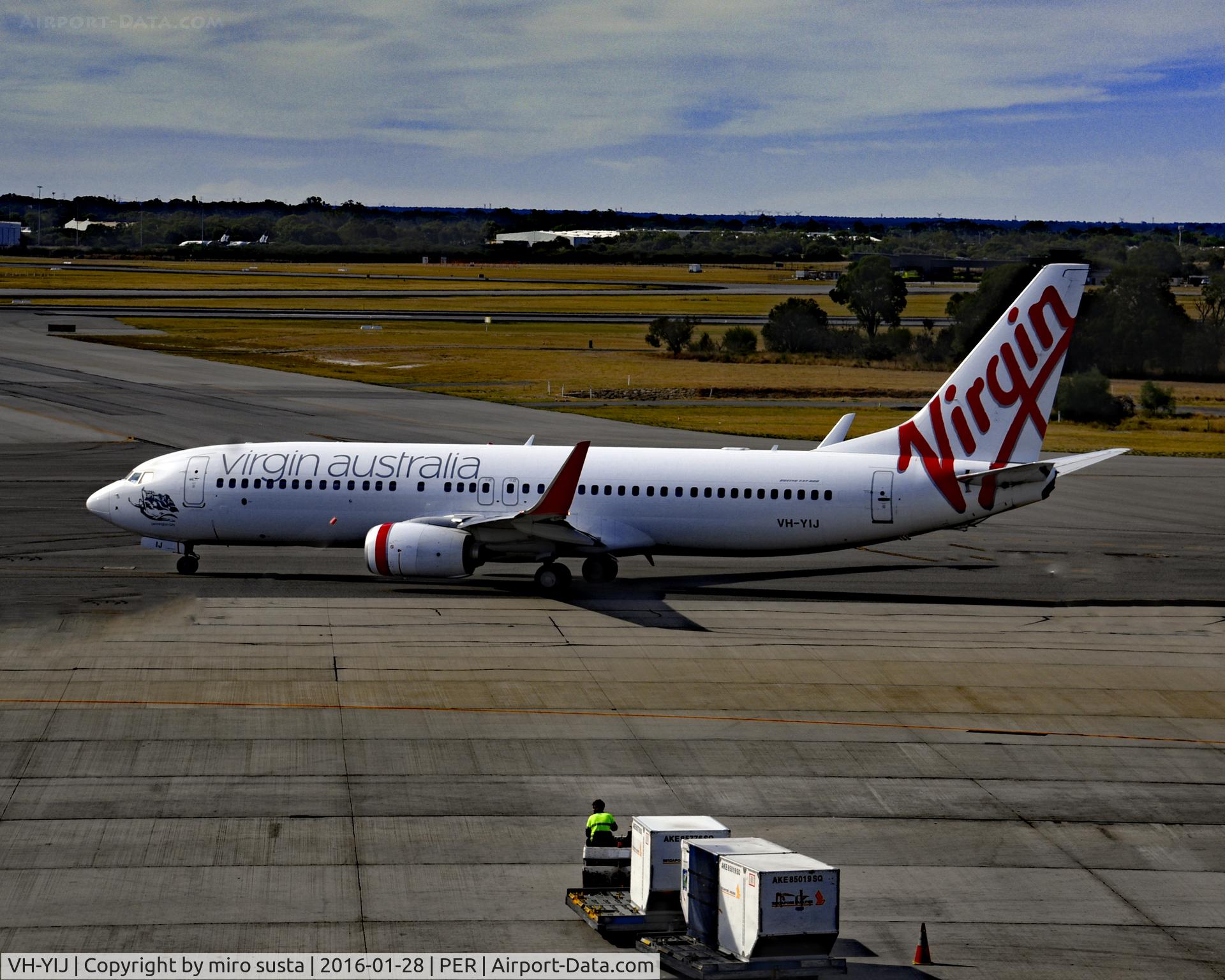 VH-YIJ, 2012 Boeing 737-8FE C/N 39924, Virgin Australia Airlines Boeing 737-8FE airplane at Perth (WA) International Airport.
