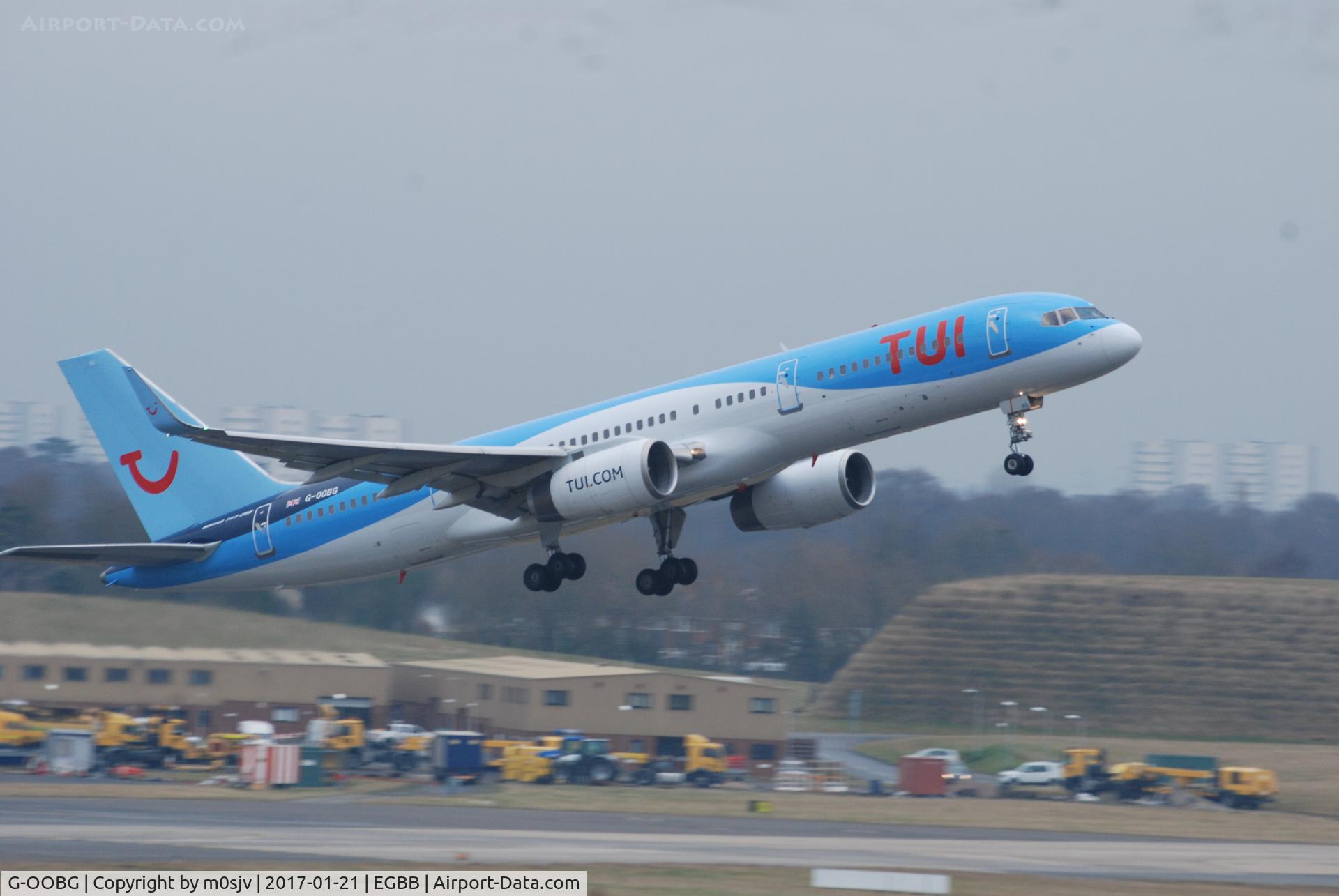 G-OOBG, 1999 Boeing 757-236 C/N 29942, JUST AFTER TAKE OFF