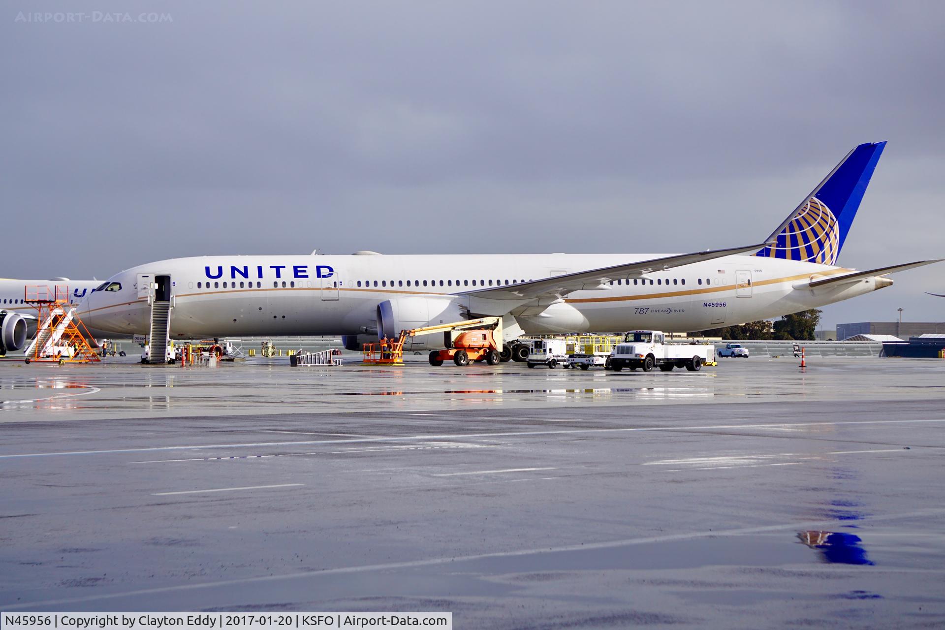 N45956, 2015 Boeing 787-9 Dreamliner C/N 40918, SFO 2017