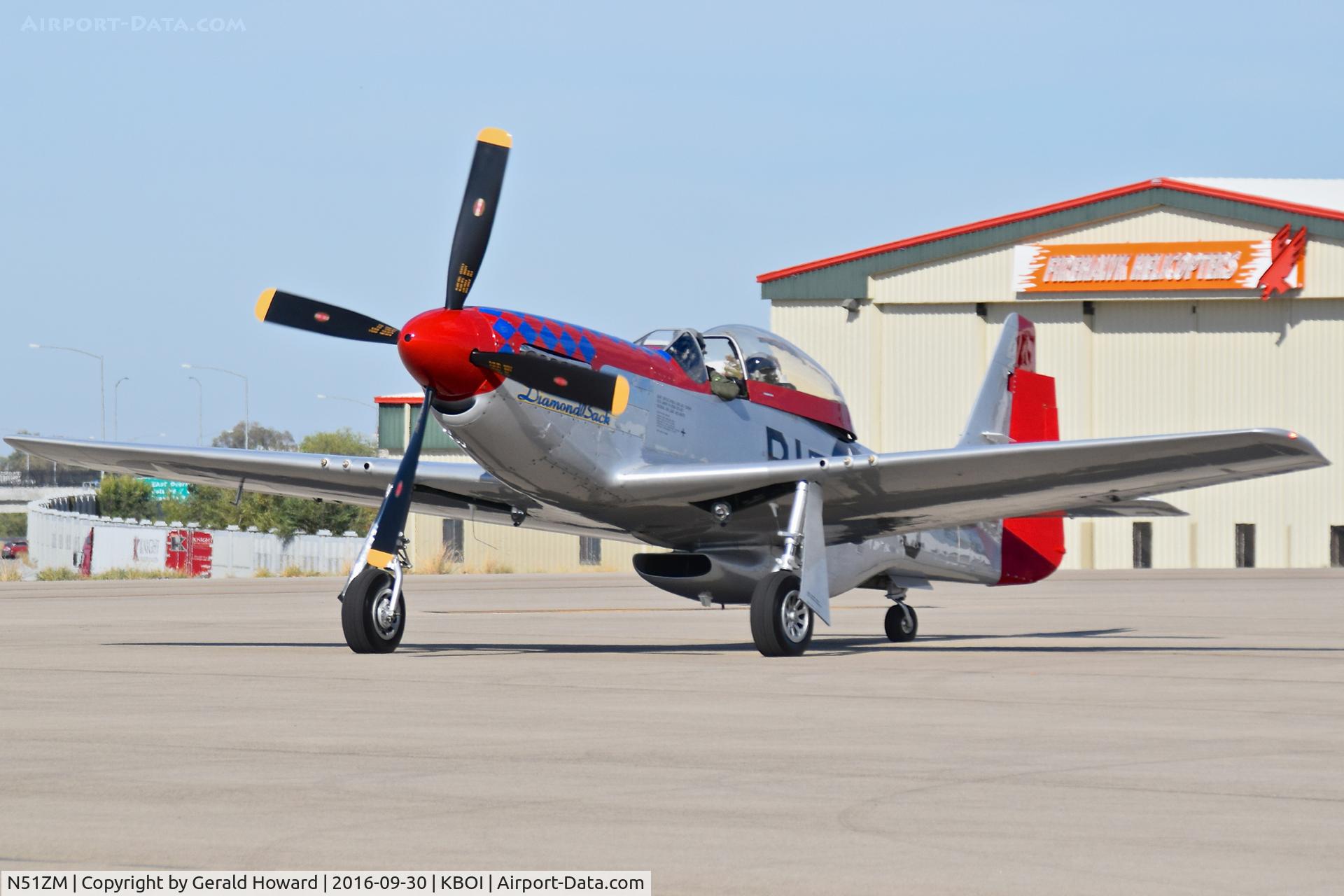 N51ZM, 1945 North American P-51D Mustang C/N 45-11471, Warming up on north GA ramp.