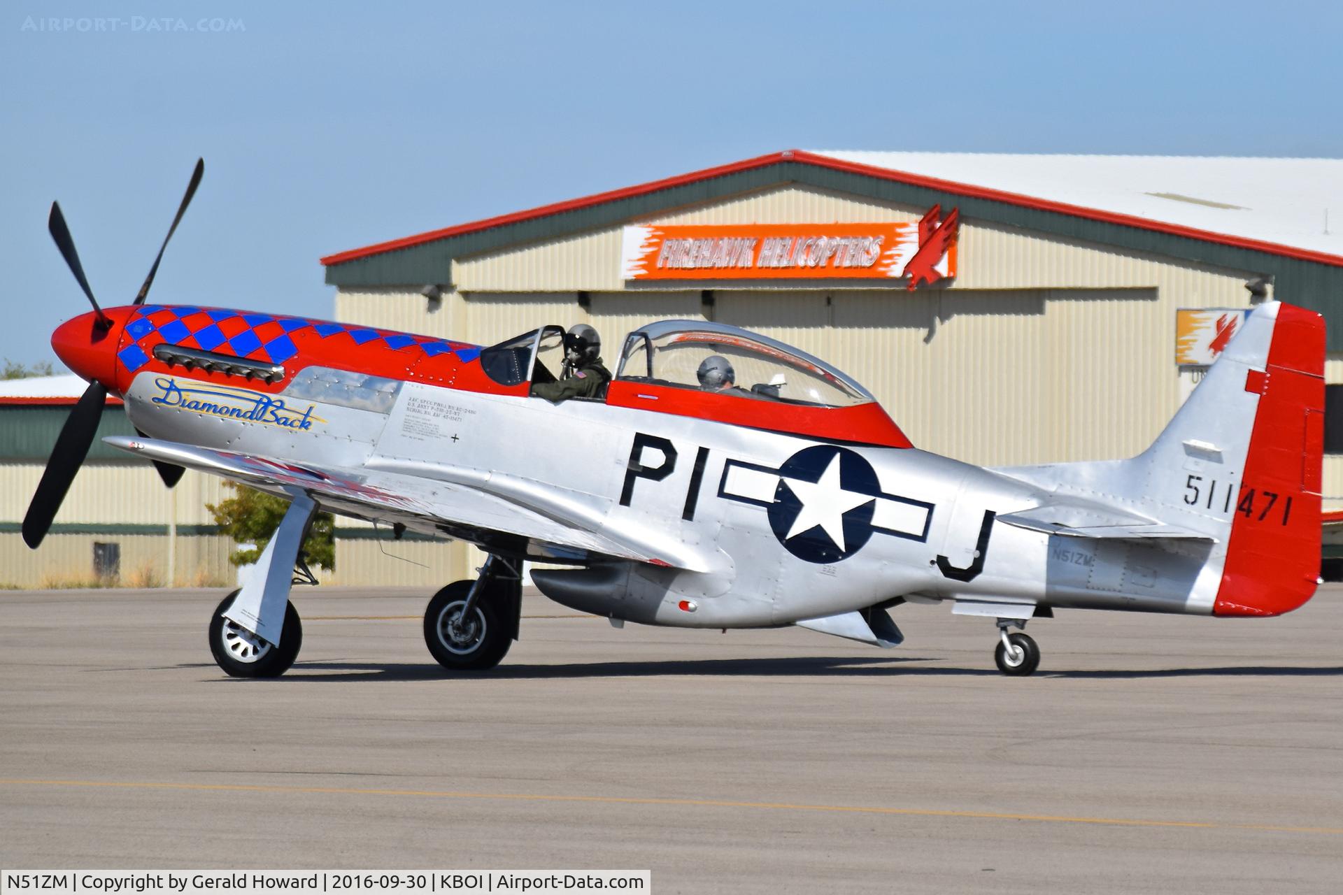N51ZM, 1945 North American P-51D Mustang C/N 45-11471, Taxi to RWY 10L.