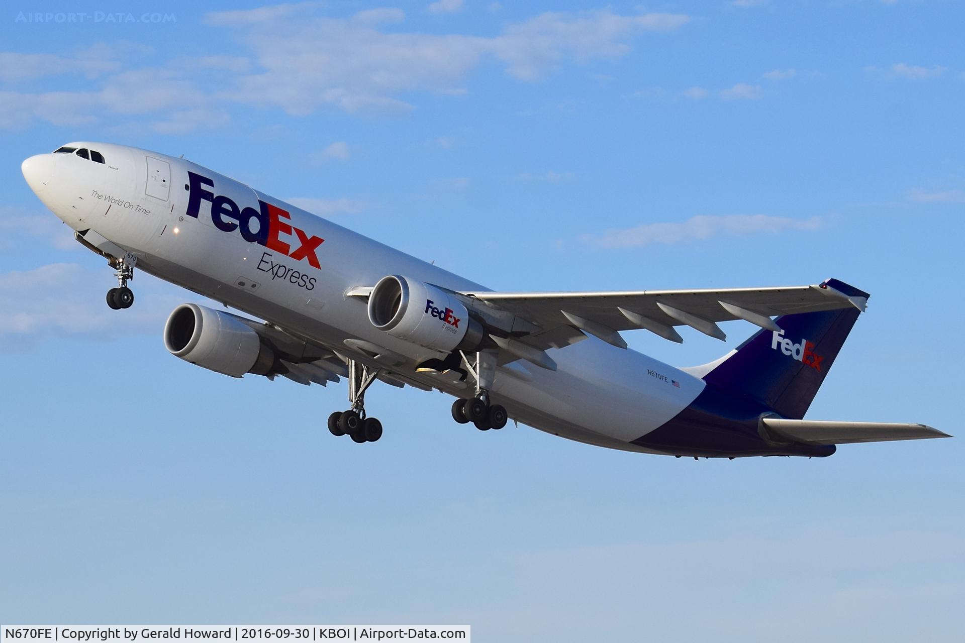 N670FE, 1997 Airbus A300F4-605R C/N 777, Departing RWY 10L.