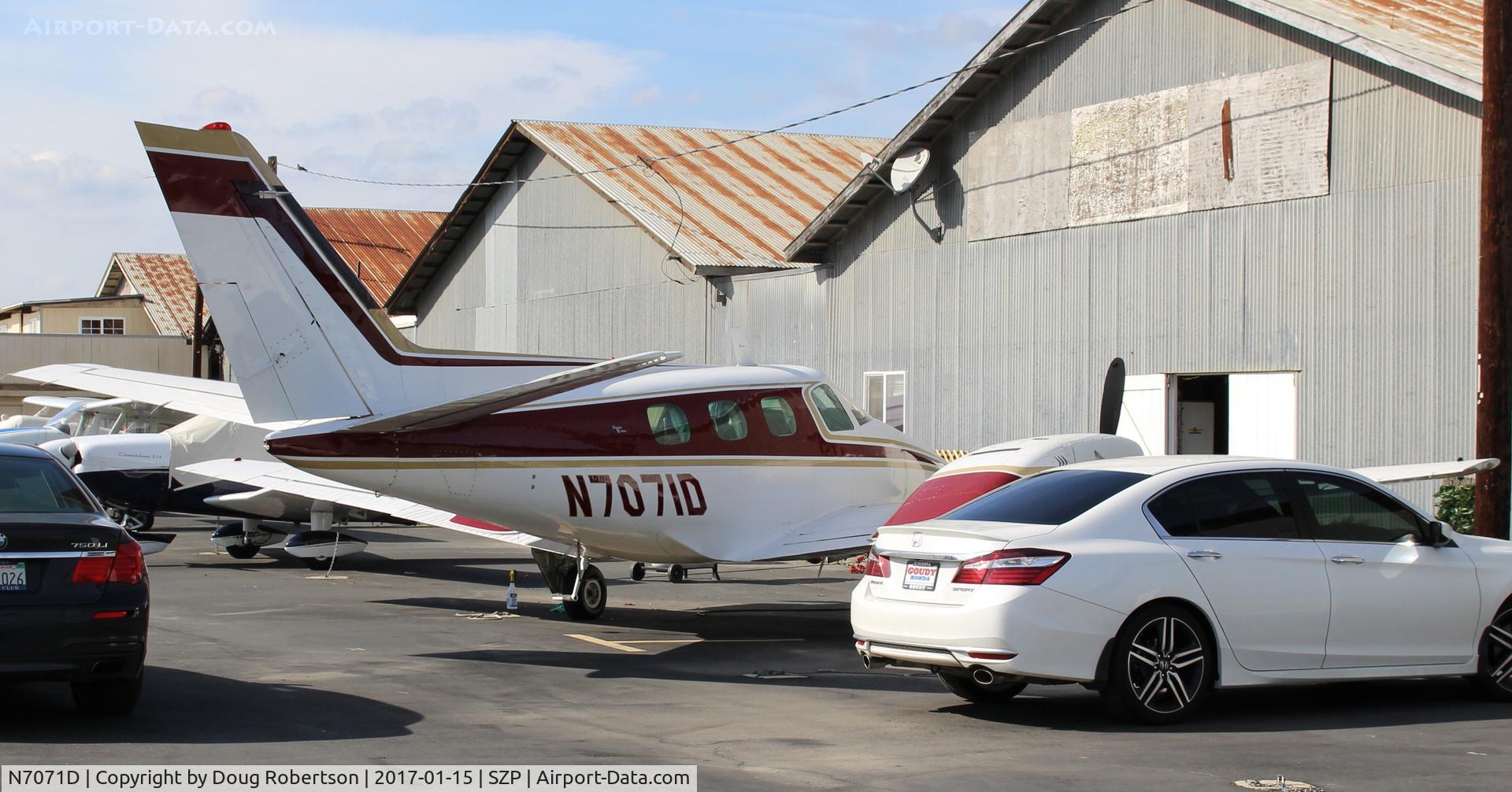 N7071D, 1969 Beech 60 Duke C/N P-115, 1969 Beech 60 DUKE, two Lycoming TIO-541-E1A4 Turbosupercharged 380 Hp each, pressurizes cabin air also.