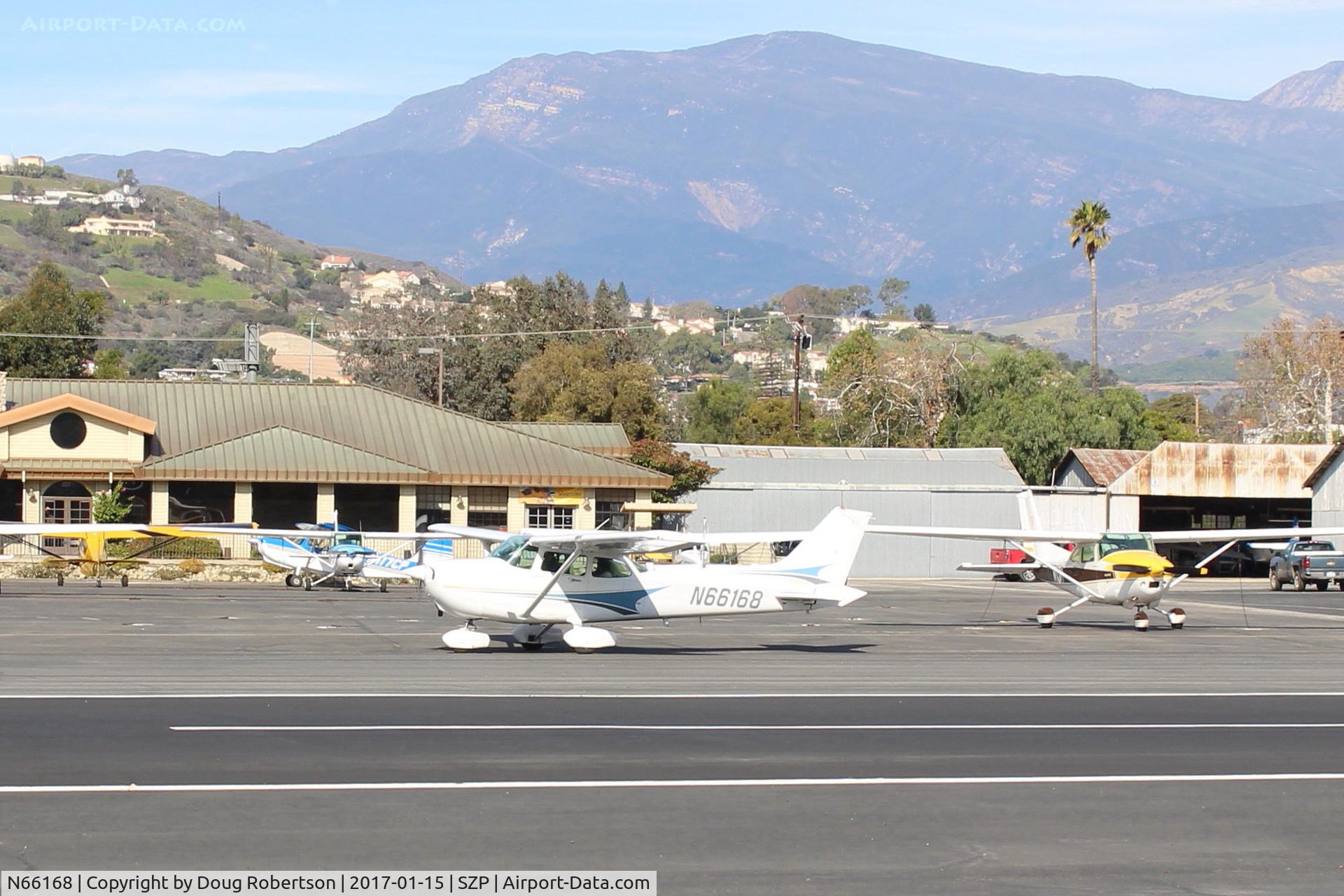 N66168, 1983 Cessna 172P C/N 17275974, 1983 Cessna 172P SKYHAWK, Lycoming O-320-D2J 160 Hp, taxi