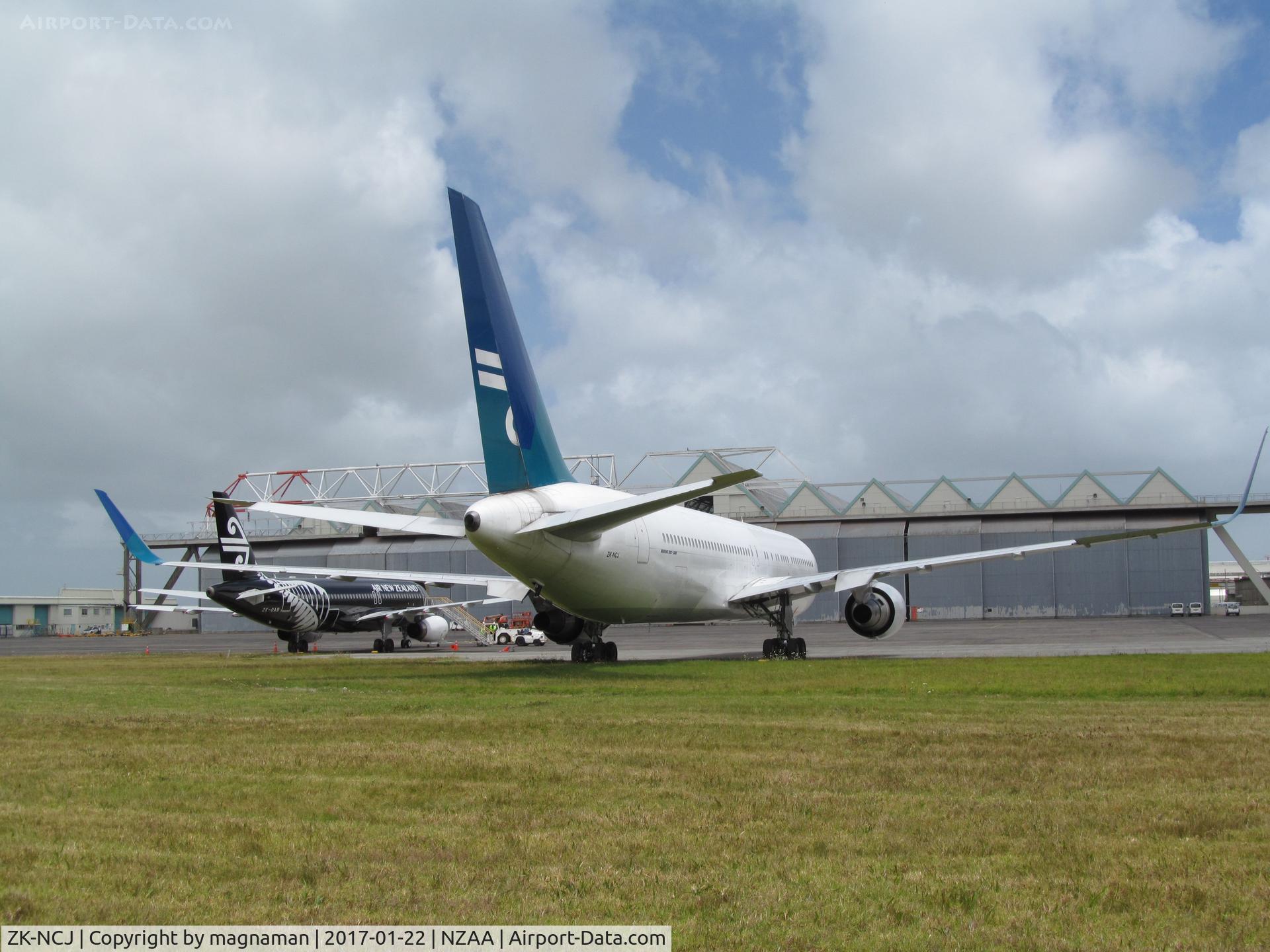 ZK-NCJ, 1995 Boeing 767-319/ER C/N 26915, now with reg re-applied ready for departure to USA