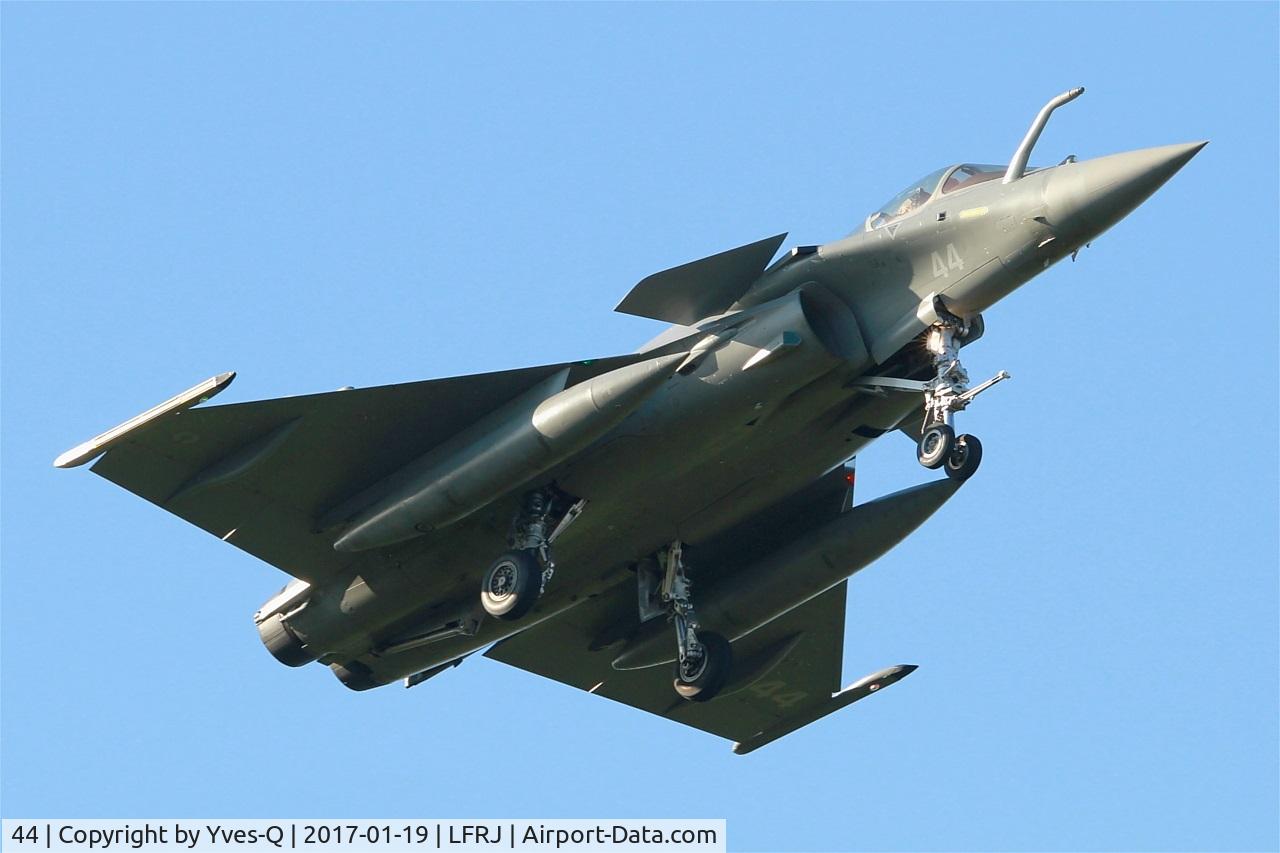44, 2015 Dassault Rafale M C/N 44, Dassault Rafale M, Short approach rwy 08,  Landivisiau Naval Air Base (LFRJ)