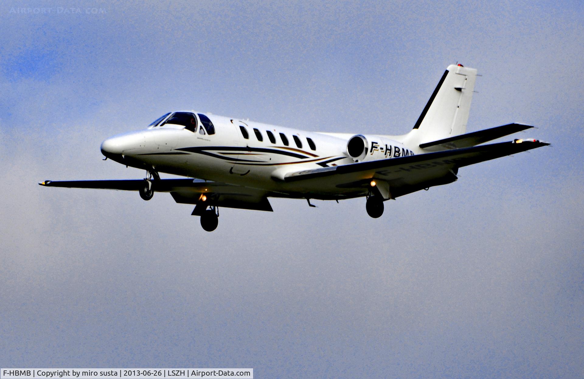 F-HBMB, 1982 Cessna 550 Citation II C/N 550-0324, 1981 Cessna 550 Citation II C/N 550-0324 airplane landing at Zurich International Airport.
