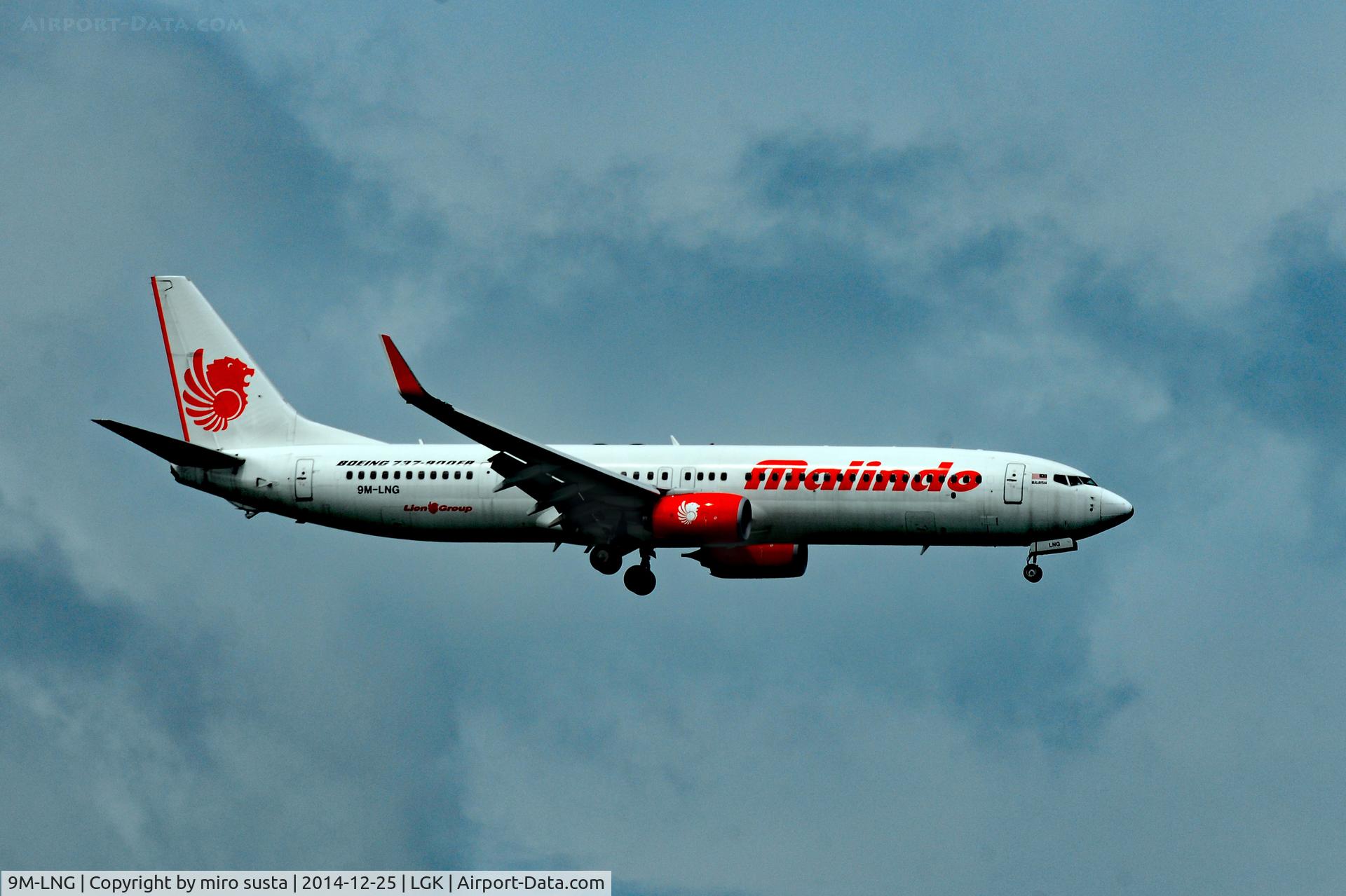 9M-LNG, 2013 Boeing 737-9GP/ER C/N 38729, Malindo Air Boeing 737-9GP(ER)(WL) airplane landing at Langkawi International Airport.