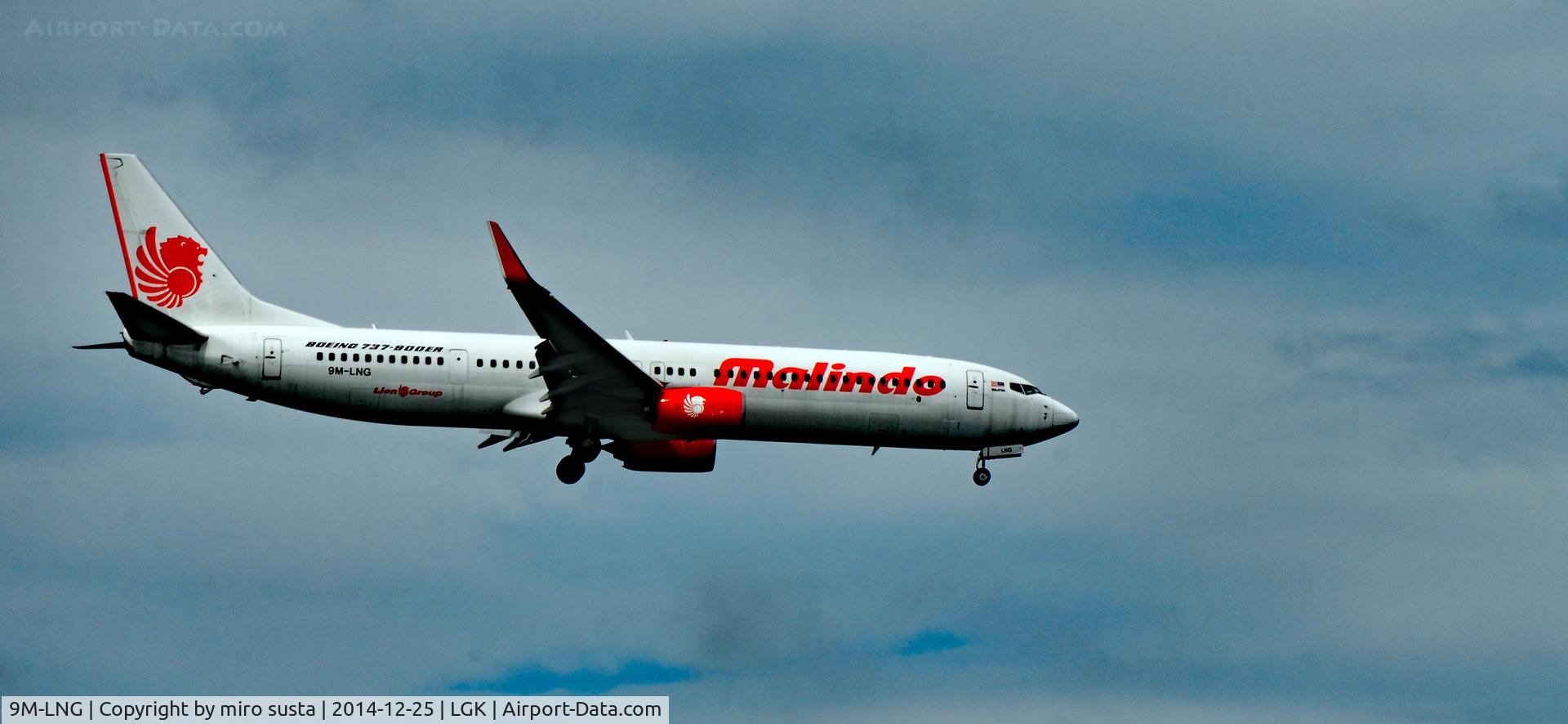 9M-LNG, 2013 Boeing 737-9GP/ER C/N 38729, Malindo Air Boeing 737-9GP(ER)(WL) airplane landing at Langkawi International Airport.