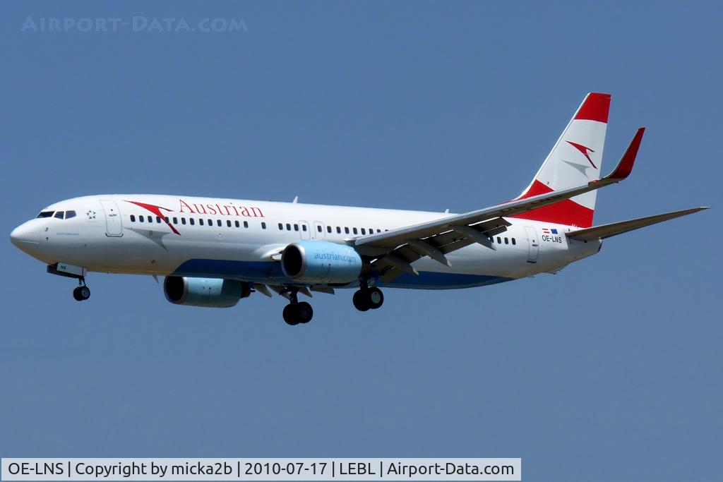 OE-LNS, 2005 Boeing 737-8Z9 C/N 34262, Landing