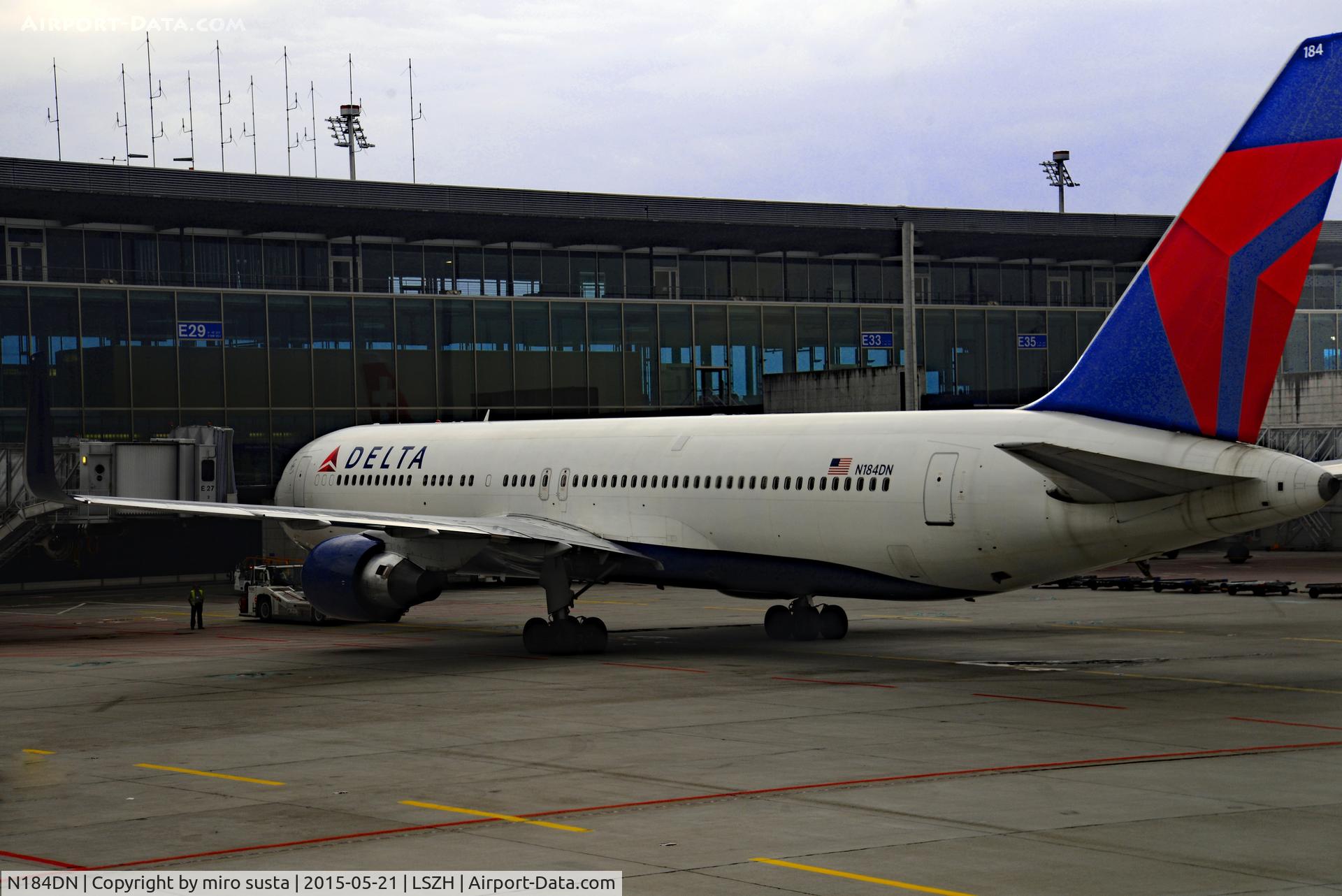 N184DN, 1993 Boeing 767-332 C/N 27111, Delata Airlines Boeing 767-322; Zurich, Switzerland
