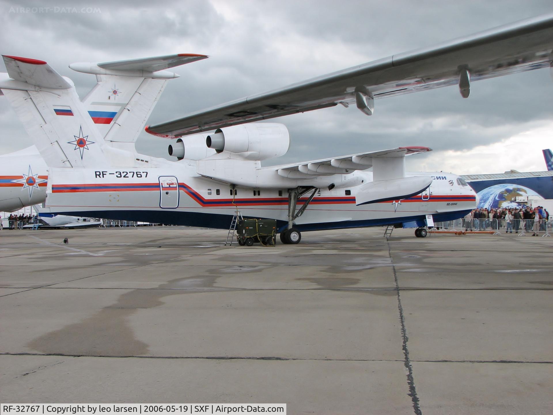 RF-32767, Beriev Be-200ChS C/N 76820002501, Berlin Air Show 19.5.2006