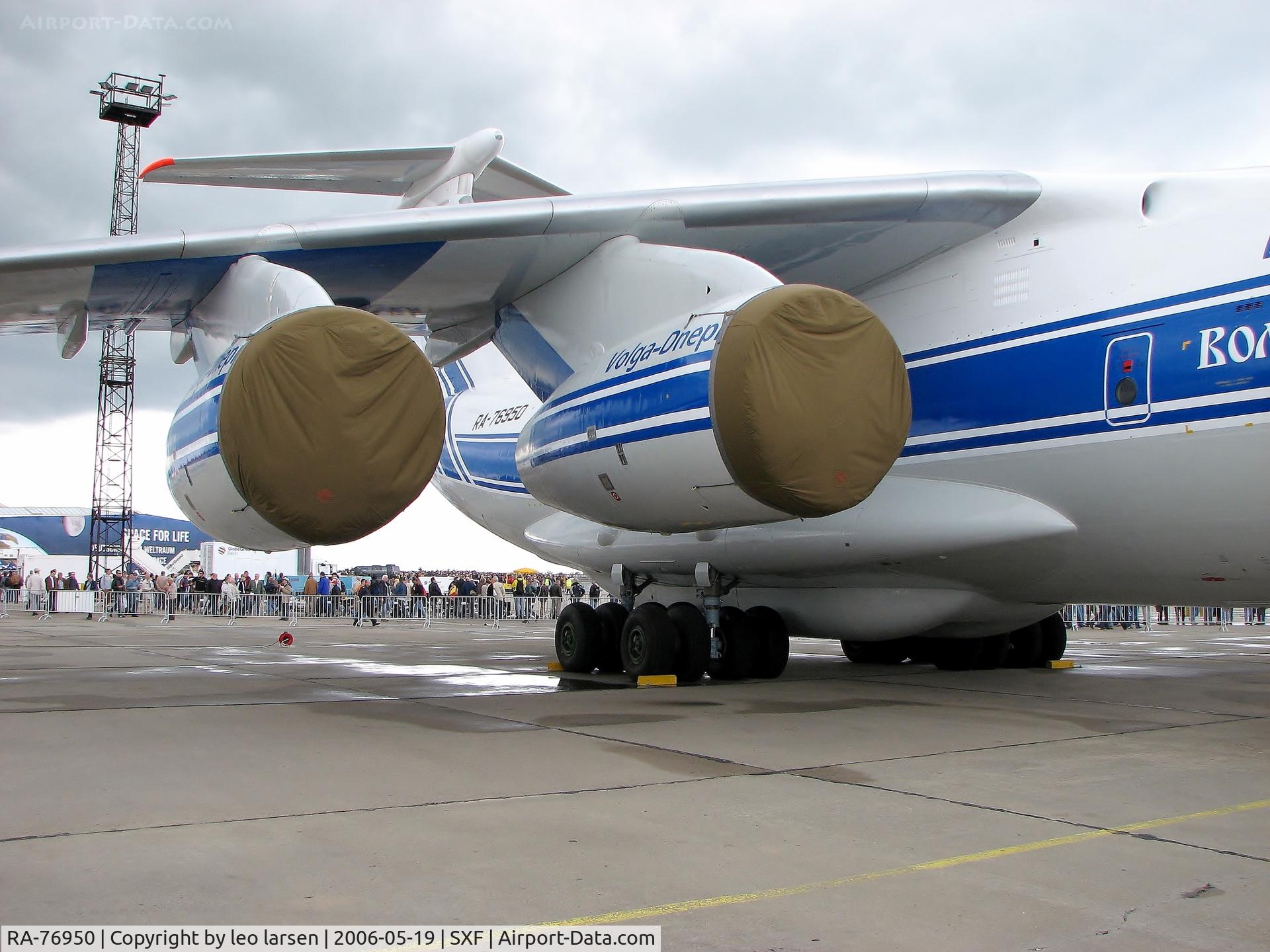 RA-76950, 2004 Ilyushin Il-76TD-90VD C/N 2043420697, Berlin Air Show 19.5.2006 with Perm PS-90A
engines.