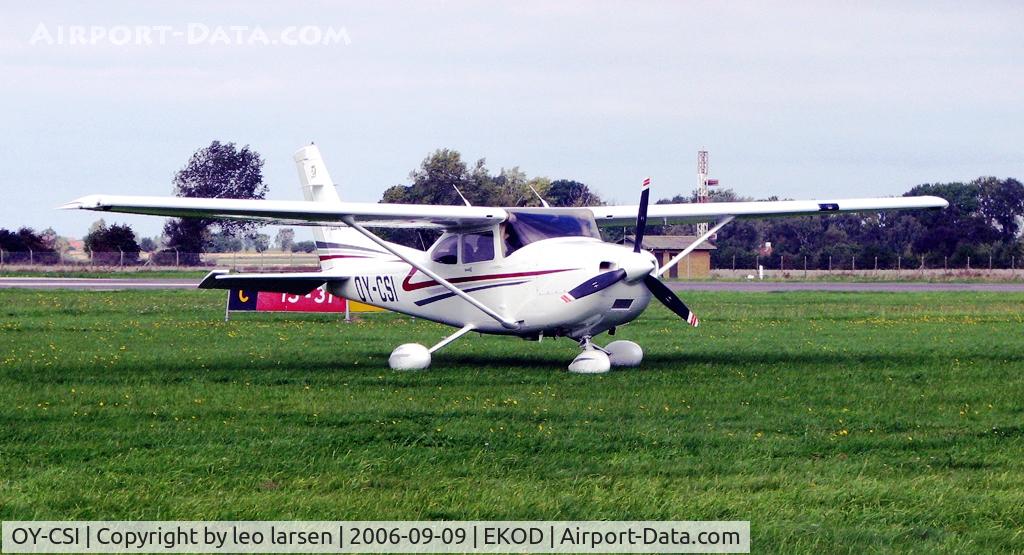 OY-CSI, 2001 Cessna 182T Skylane Skylane C/N 18281060, Odense 9.9.2006