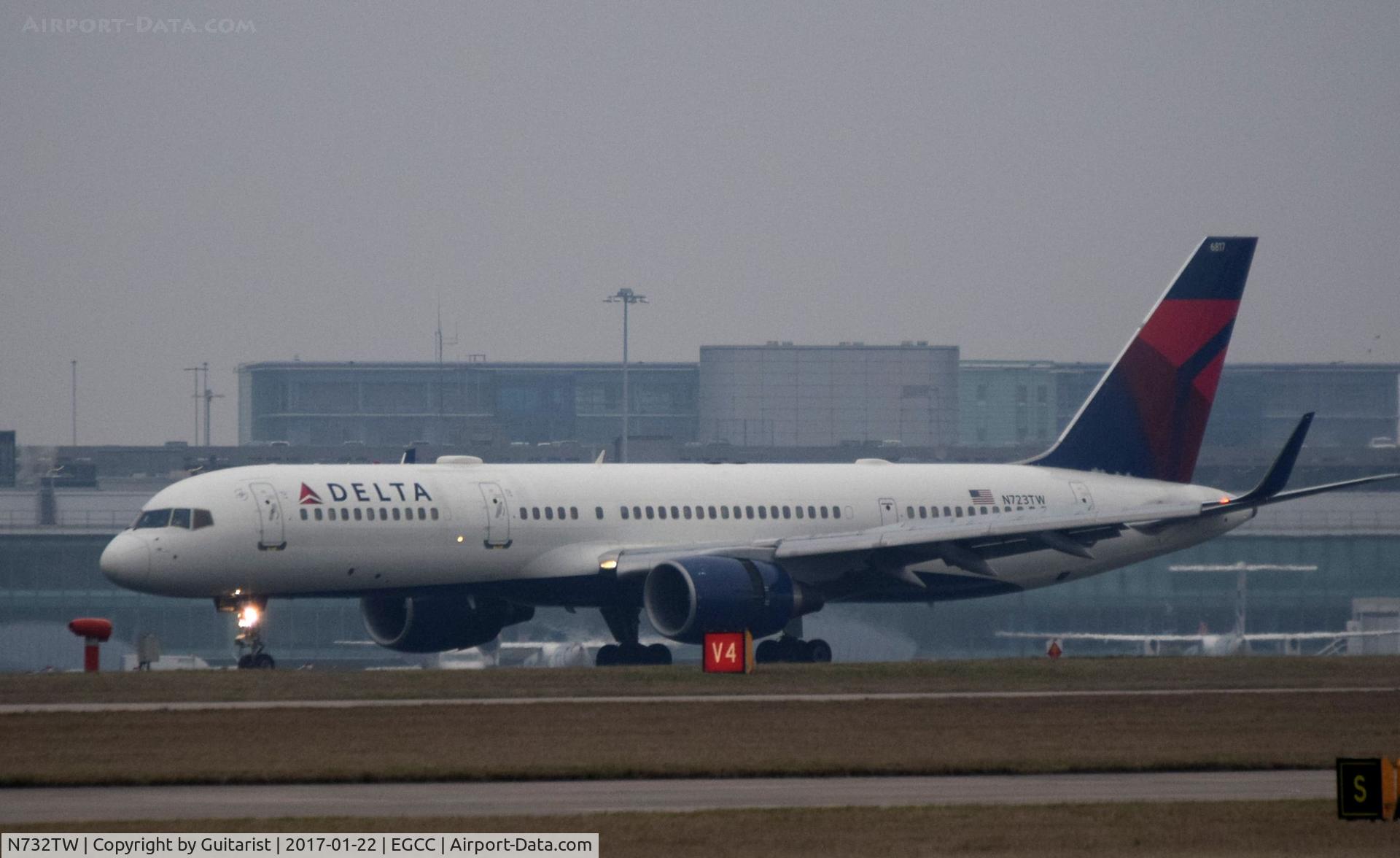 N732TW, 1982 Boeing 737-2H4 C/N 22731, At Manchester