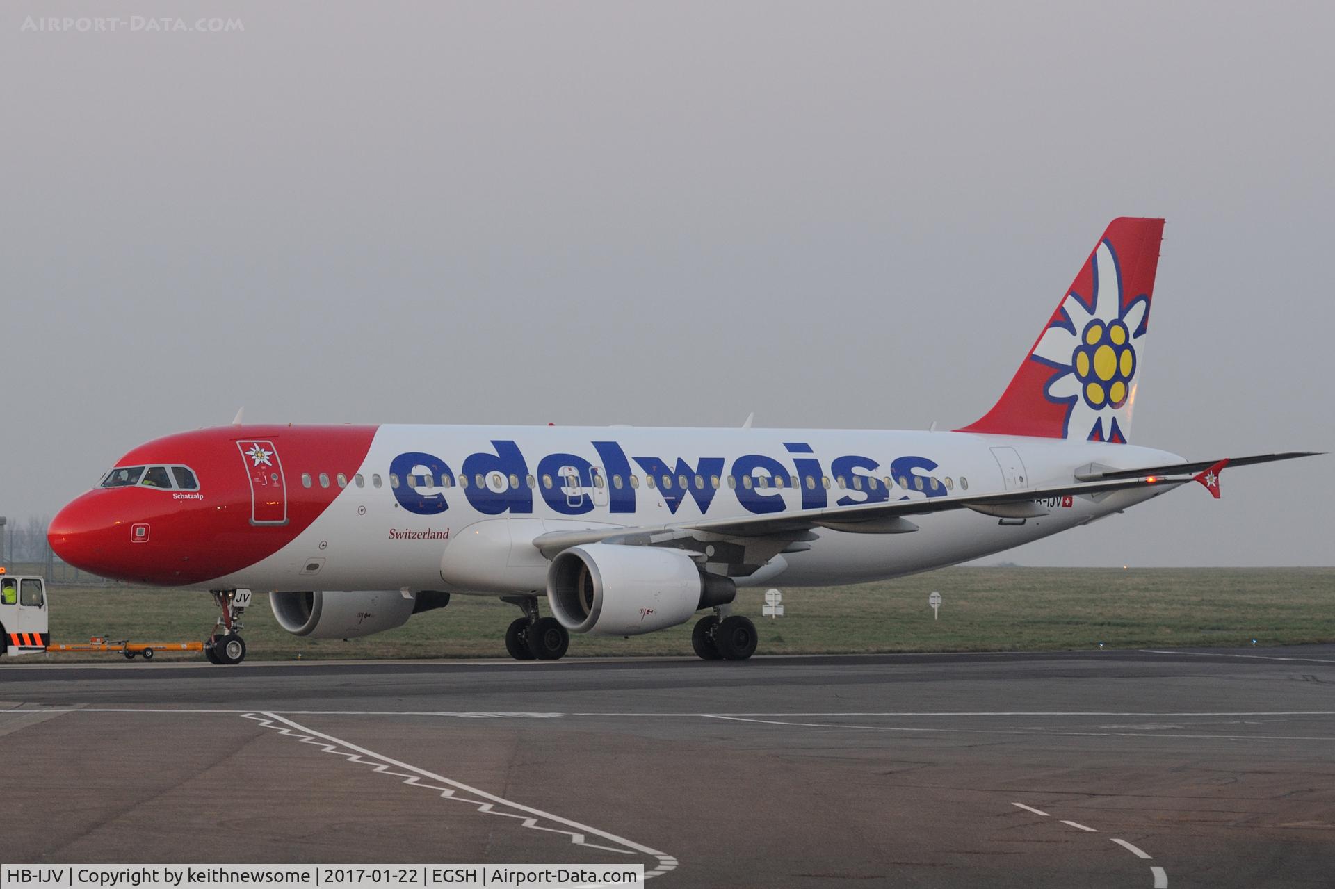 HB-IJV, 2003 Airbus A320-214 C/N 2024, Leaving with revised colour scheme.