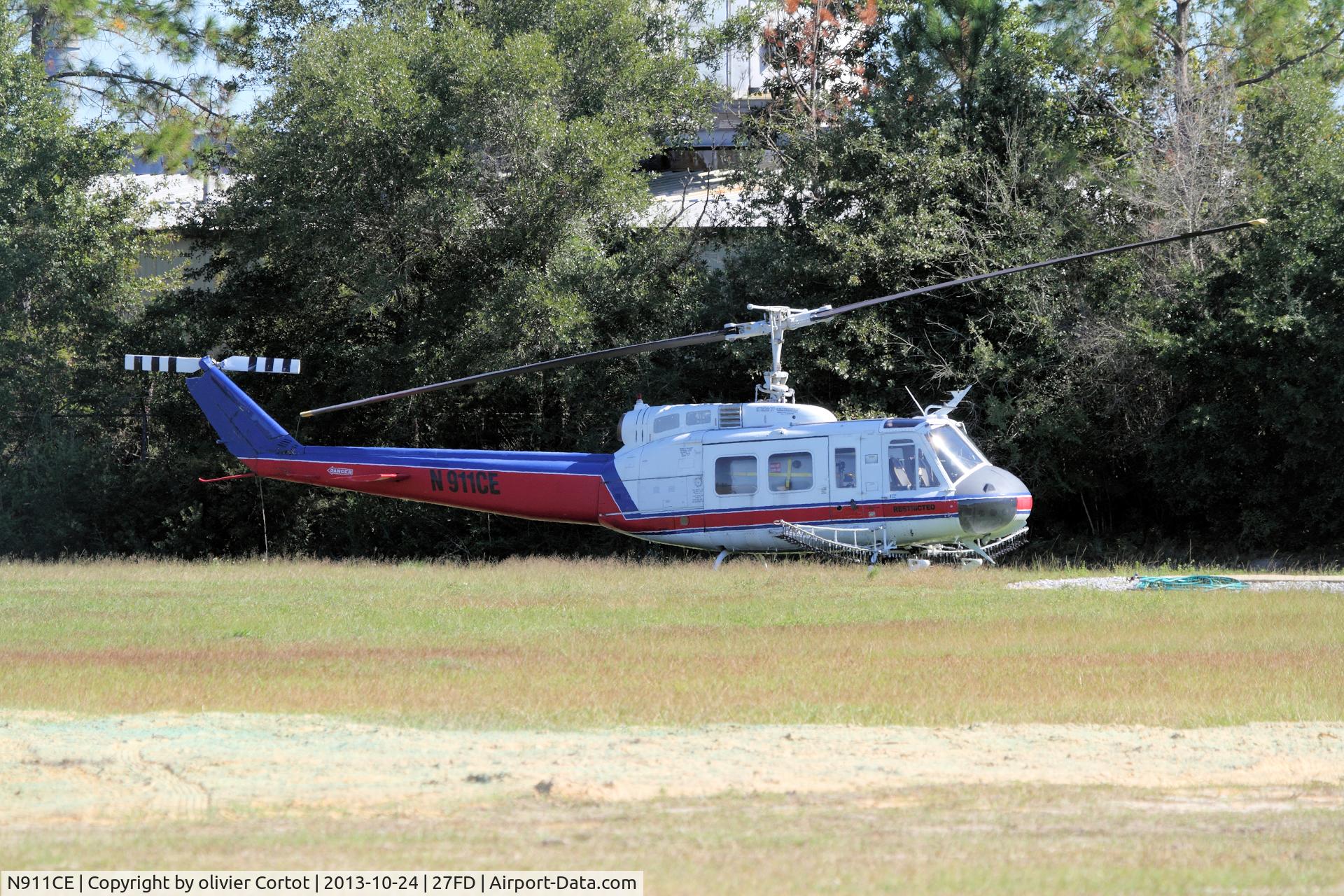 N911CE, 1964 Bell UH-1H C/N 64-13819, fitted with spraying device