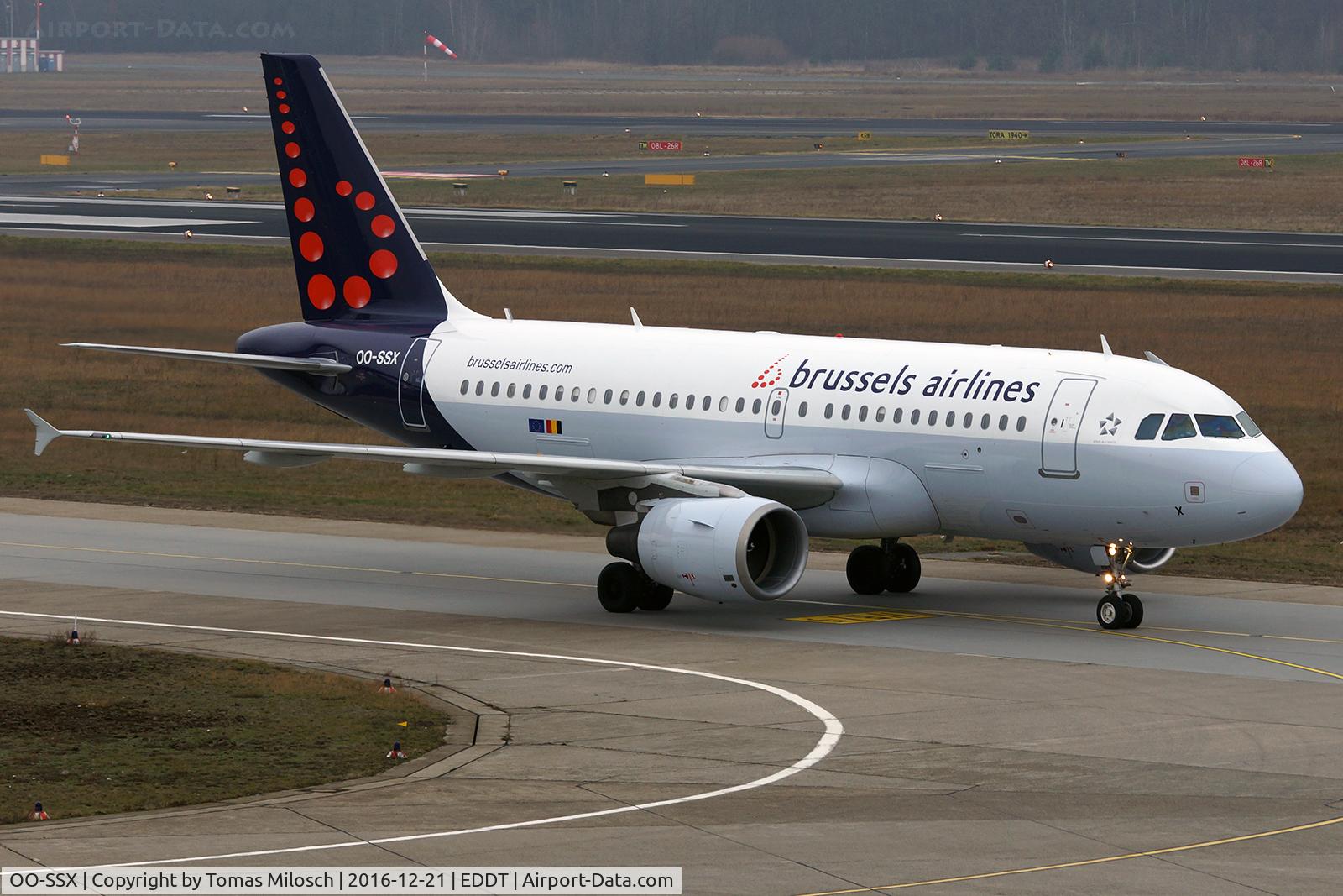 OO-SSX, 2004 Airbus A319-111 C/N 2260, 