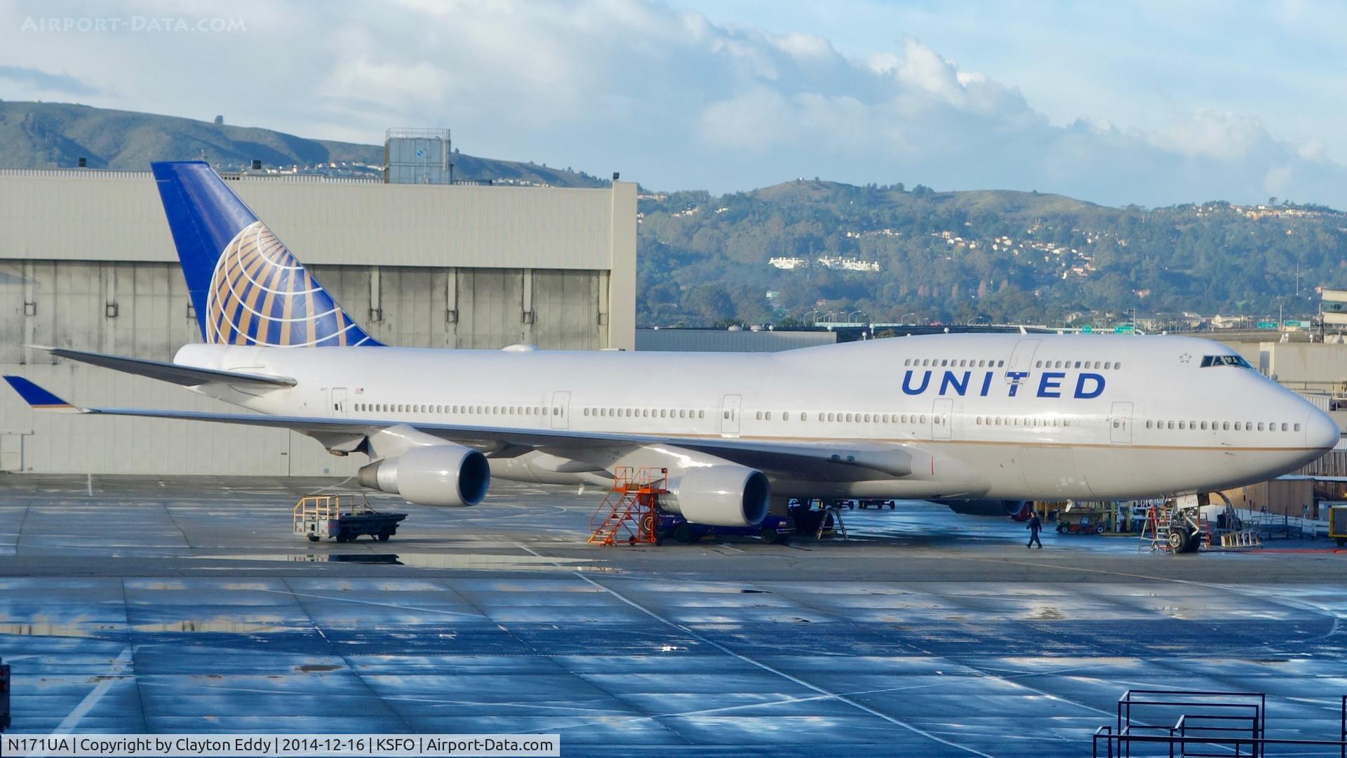 N171UA, 1989 Boeing 747-422 C/N 24322, SFO 2014