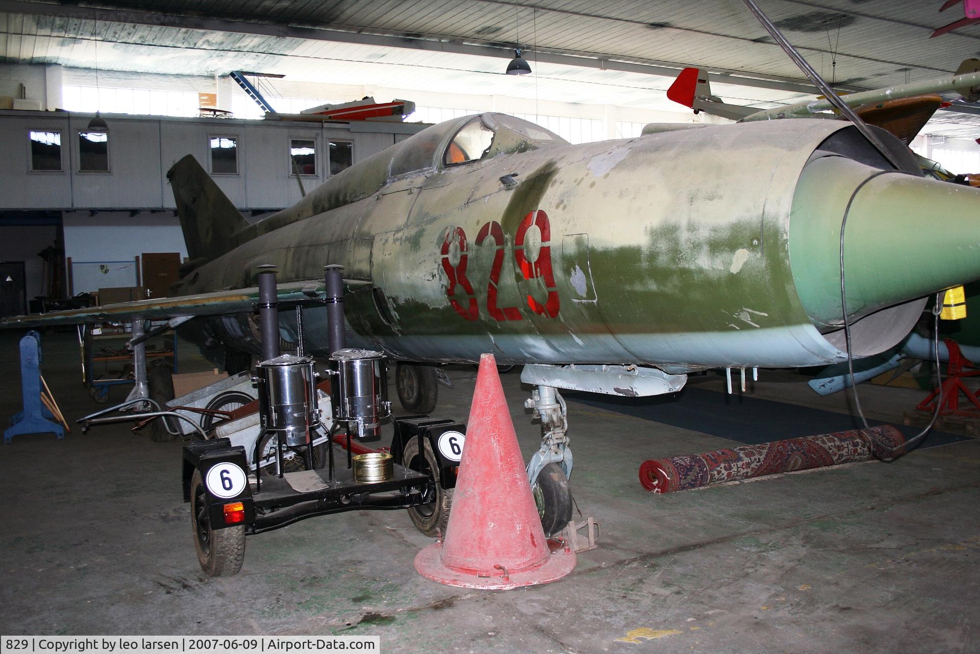 829, 1966 Mikoyan-Gurevich MiG-21SPS C/N 94A 4705, Merseburg Museum 9.6.2007