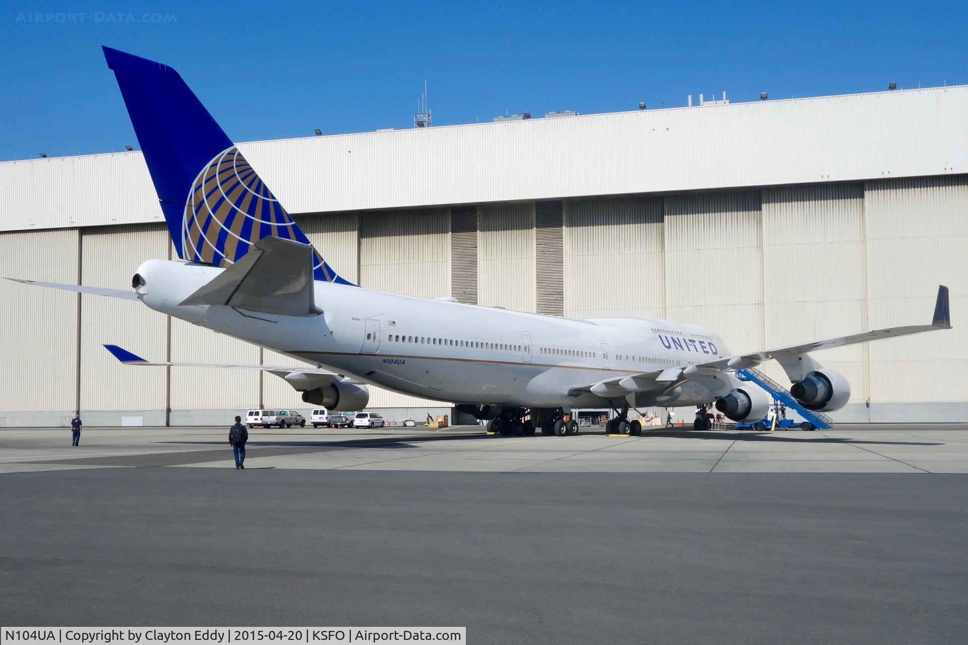 N104UA, 1998 Boeing 747-422 C/N 26902, SFO 2015
