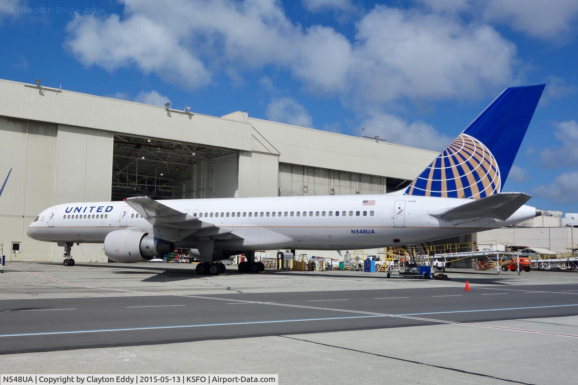 N548UA, 1992 Boeing 757-222 C/N 25396, SFO 2015