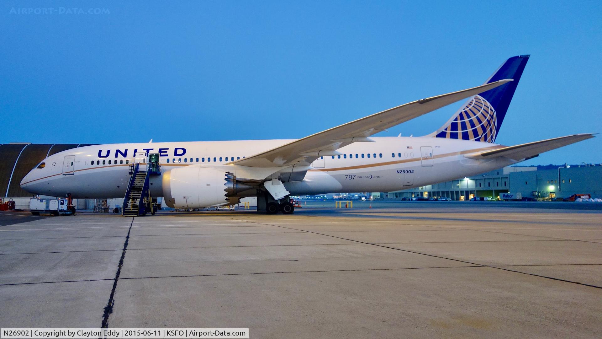 N26902, 2012 Boeing 787-8 Dreamliner C/N 34822, SFO 2015