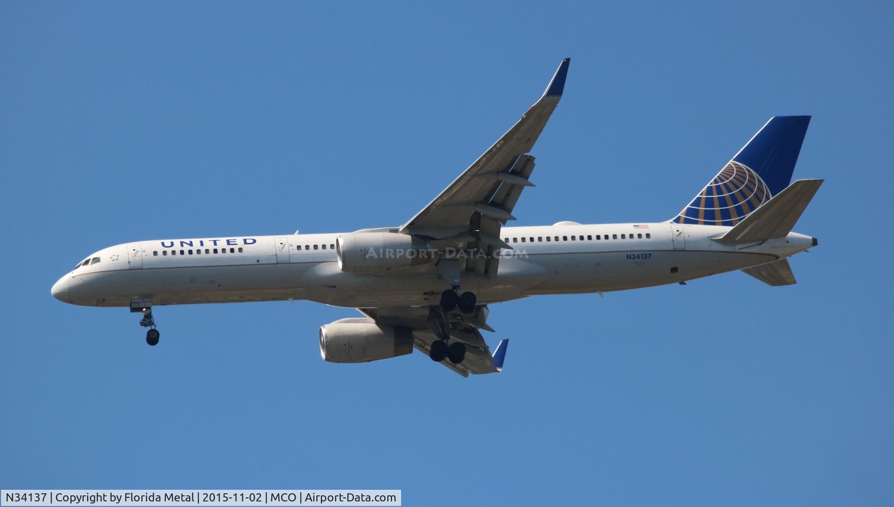 N34137, 1999 Boeing 757-224 C/N 30229, United