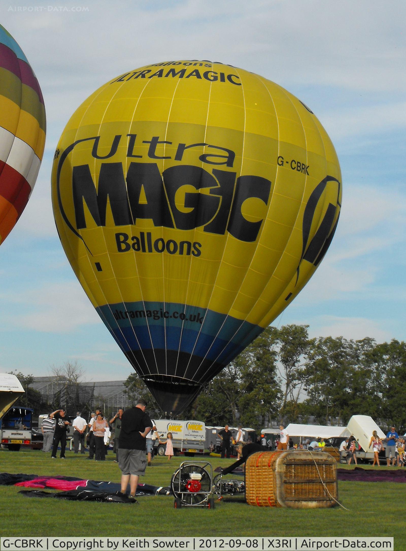 G-CBRK, 2002 UltraMagic M-77 C/N 77/212, Sackville Lodge Grass Roots Balloon Meet