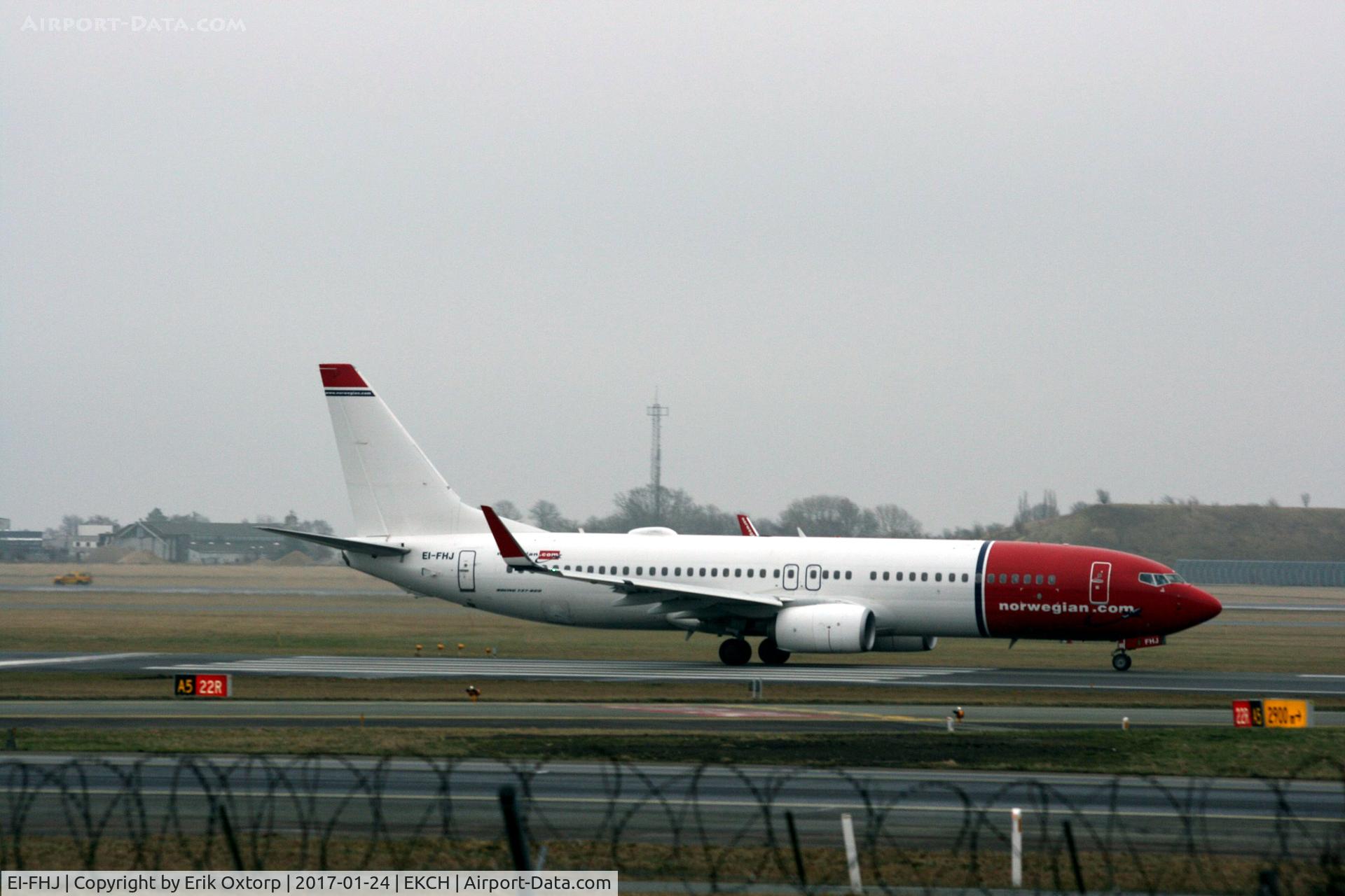 EI-FHJ, 2015 Boeing 737-8JP C/N 42069, EI-FHJ taking off rw 22R