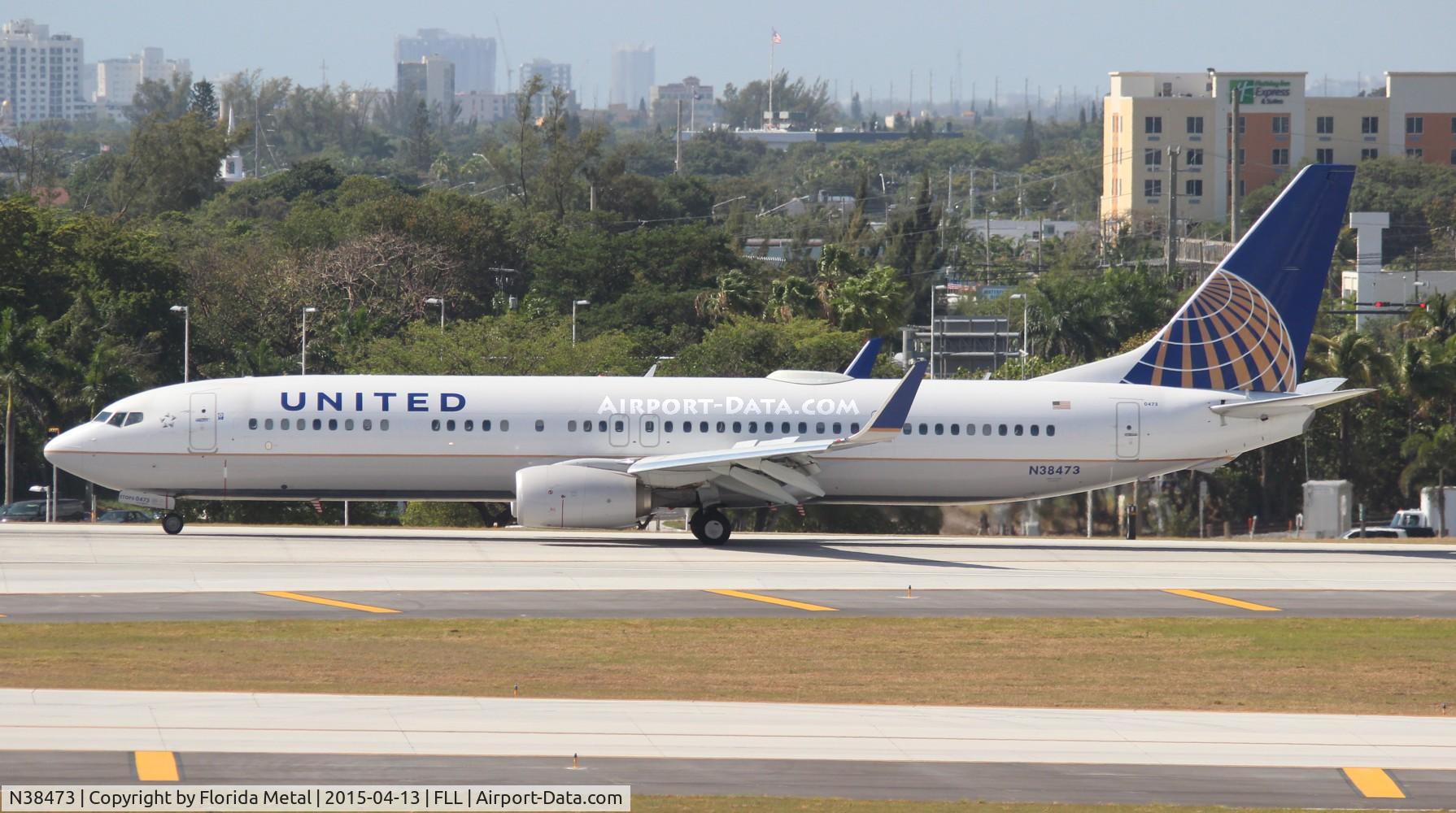 N38473, 2013 Boeing 737-924/ER C/N 38702, United