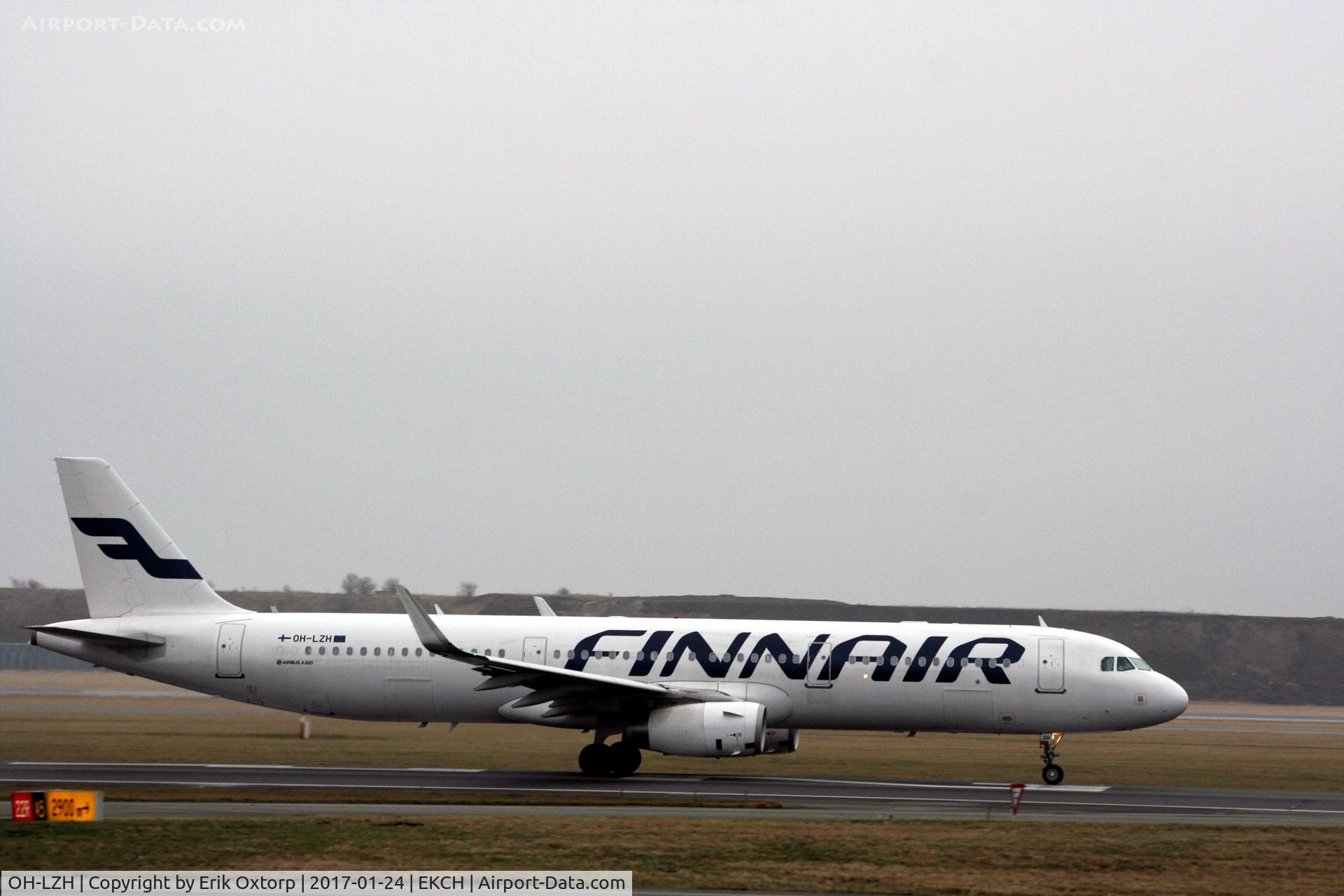 OH-LZH, 2013 Airbus A321-231 C/N 5803, Taking off rw 22R