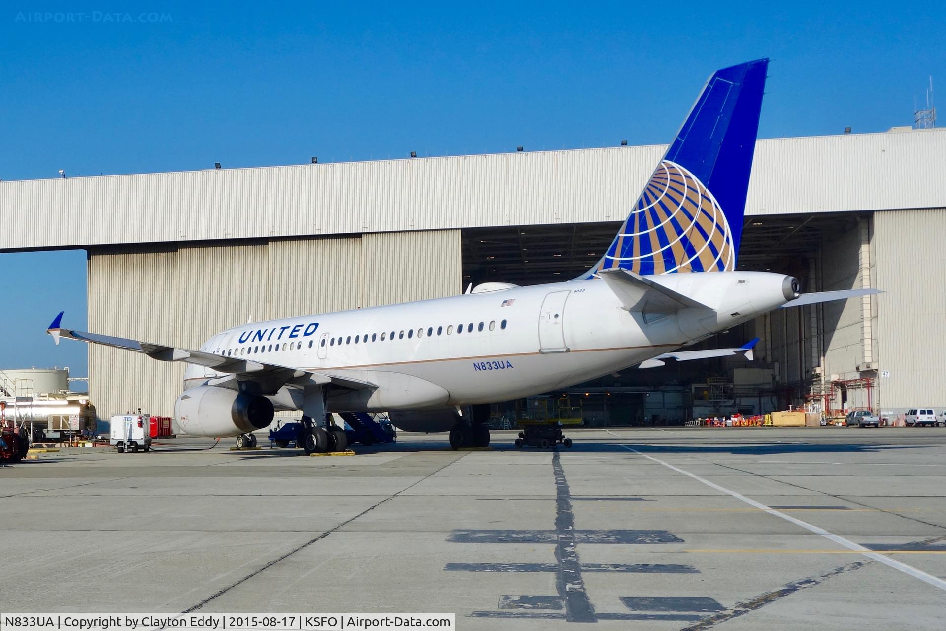 N833UA, 2000 Airbus A319-131 C/N 1401, SFO 2015