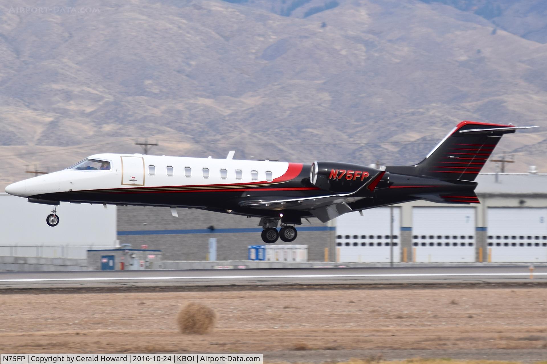 N75FP, 2014 Learjet 45 C/N 416, Landing RWY 28R.