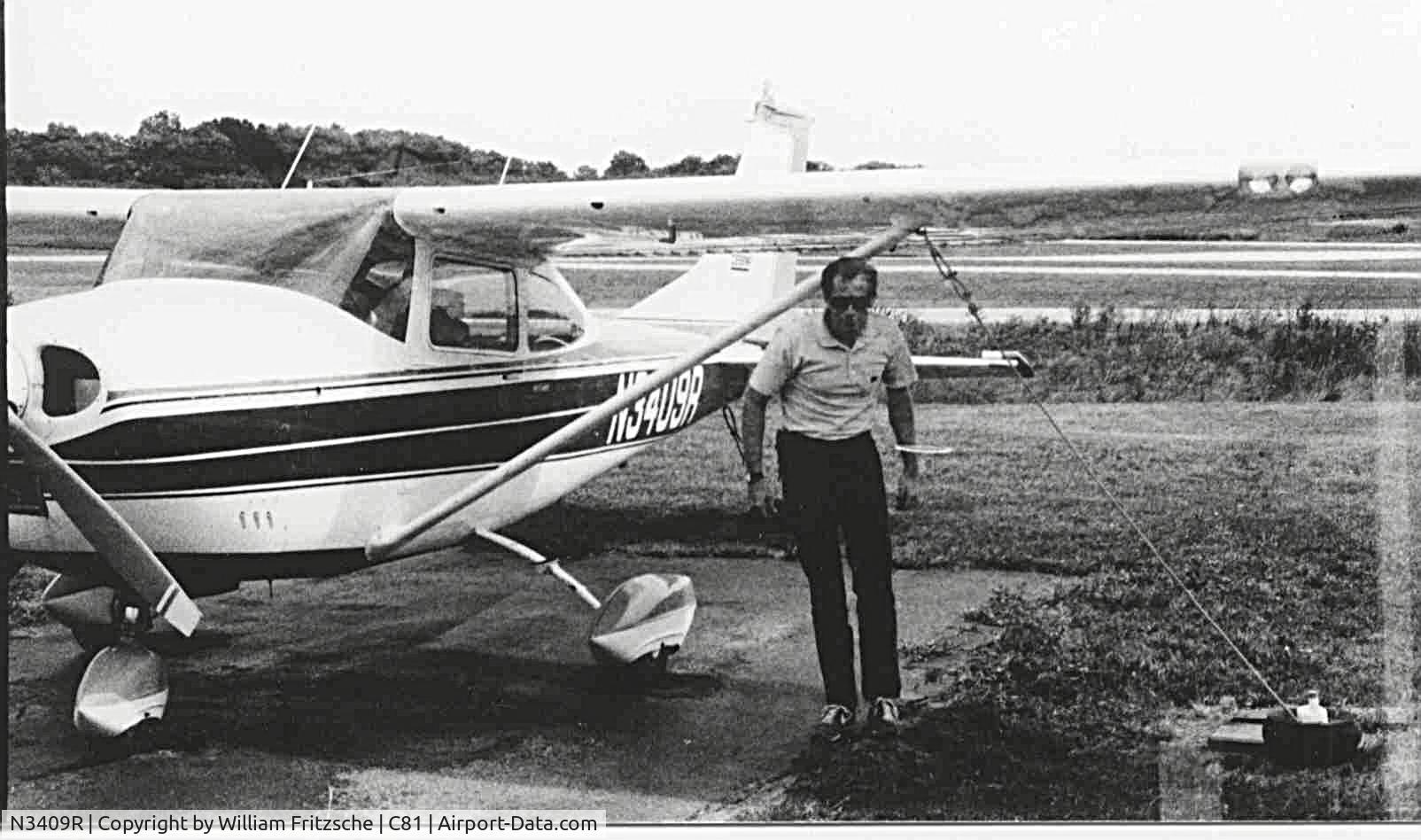 N3409R, 1968 Cessna 182L Skylane C/N 18258709, Taken at Campbell Airport in Illinois in the '80s.
