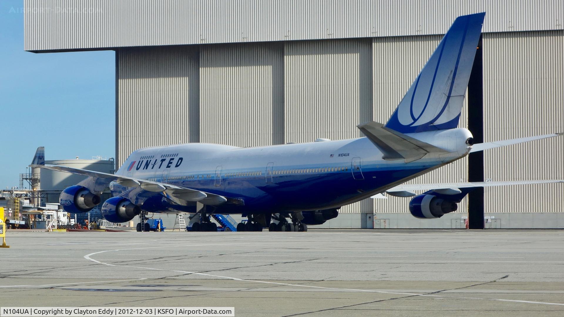 N104UA, 1998 Boeing 747-422 C/N 26902, SFO 2012