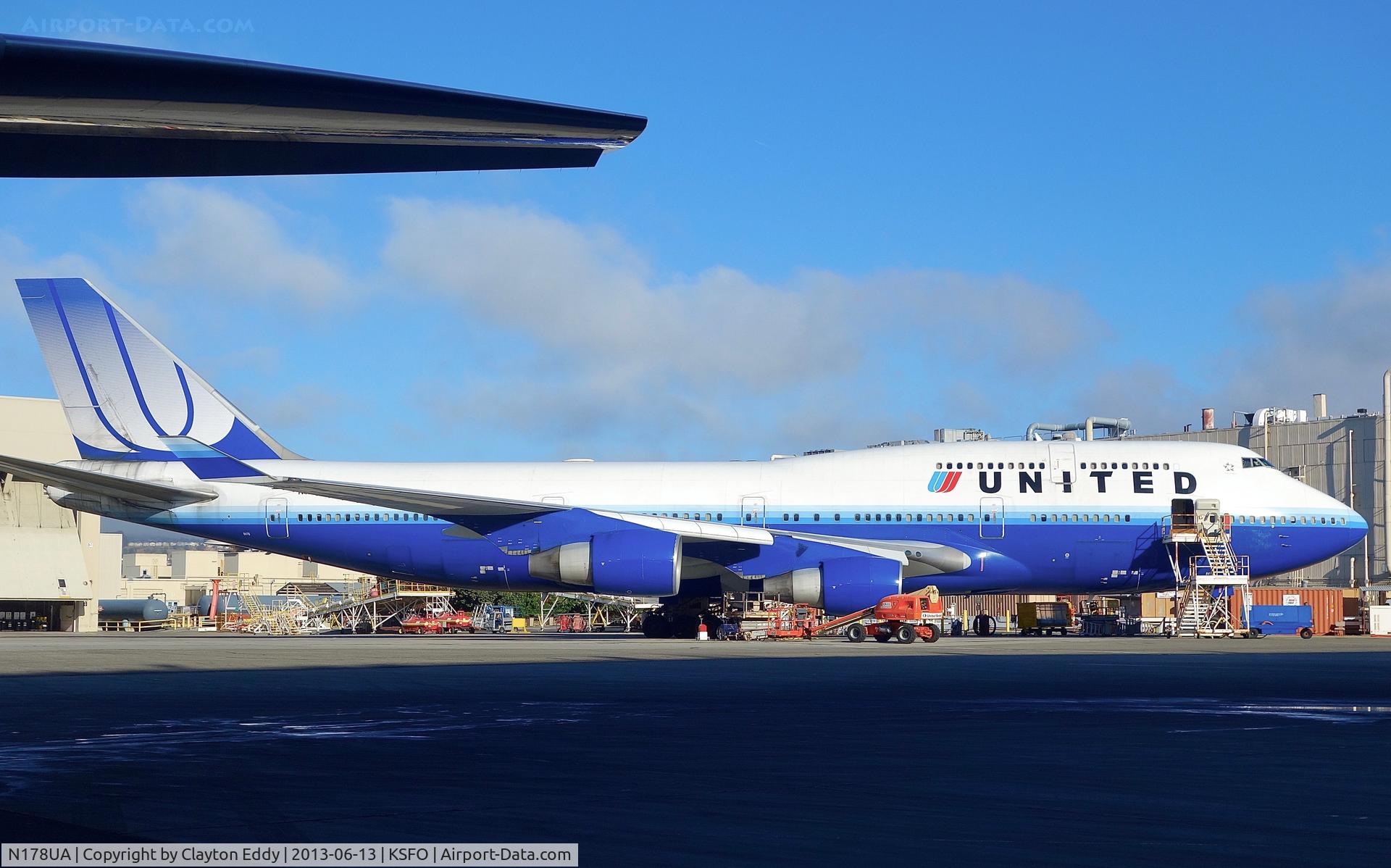 N178UA, 1990 Boeing 747-422 C/N 24385, SFO 2013