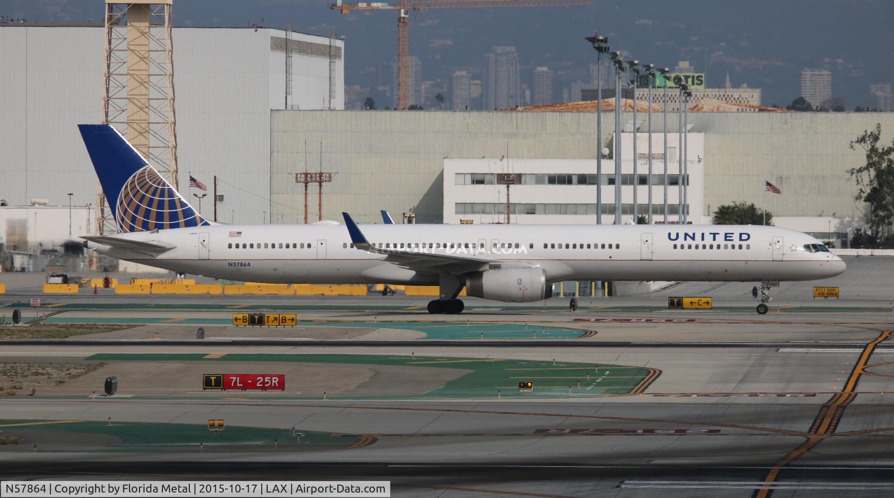 N57864, 2001 Boeing 757-33N C/N 32588, United