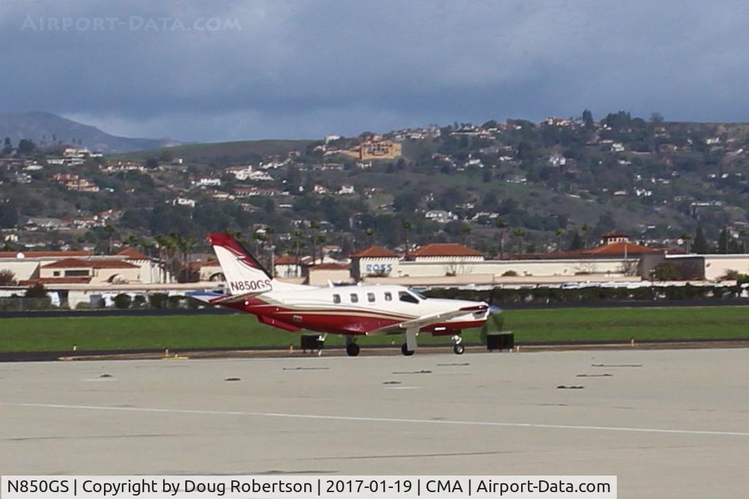 N850GS, 2006 Socata TBM-700 C/N 359, 2006 Socata TBM-700 upgraded to TBM-850, one P&W(C)PT6A-66D flat-rated at 850 SHp, aircraft refinished, still of White Horse LLC, Anchorage, AK. See earlier photo.