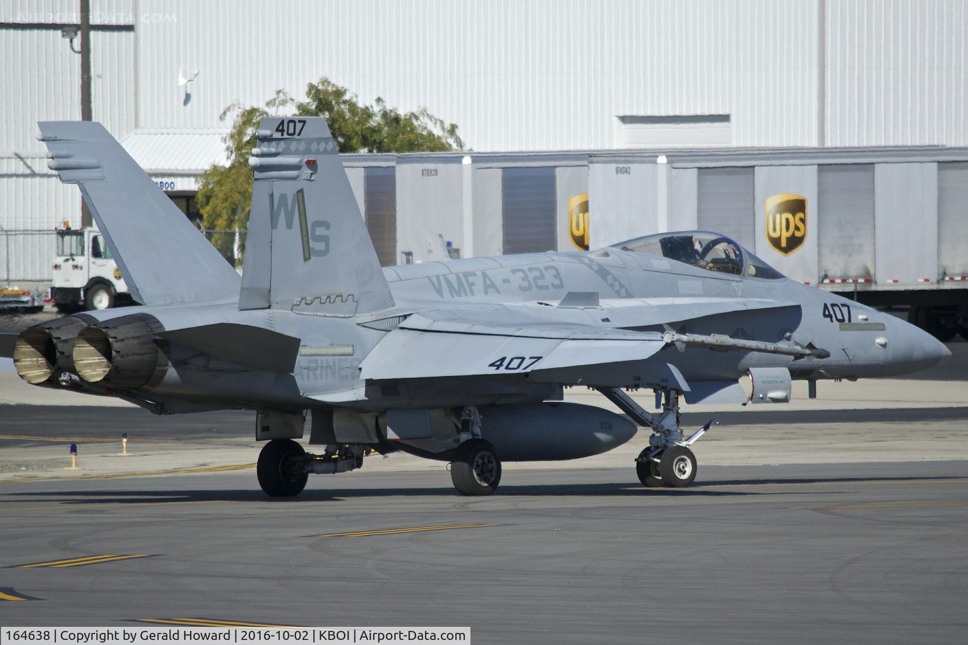 164638, McDonnell Douglas F/A-18C Hornet C/N 1056/C267, VMFA-323 “Death Rattlers”, 3rd MAW, MAG-11, MCAS Miramar, CA.